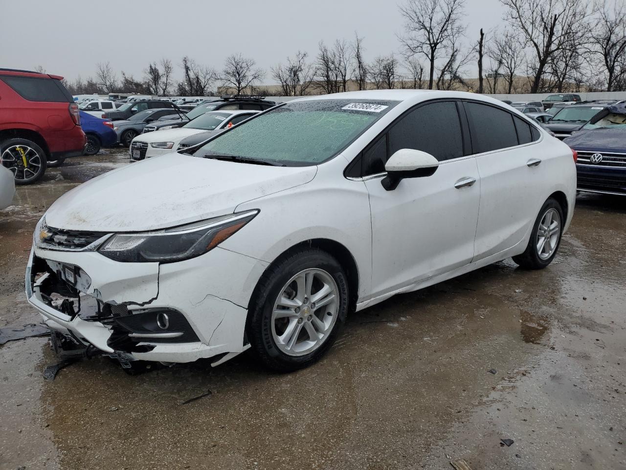 CHEVROLET CRUZE 2018 1g1be5smxj7234817