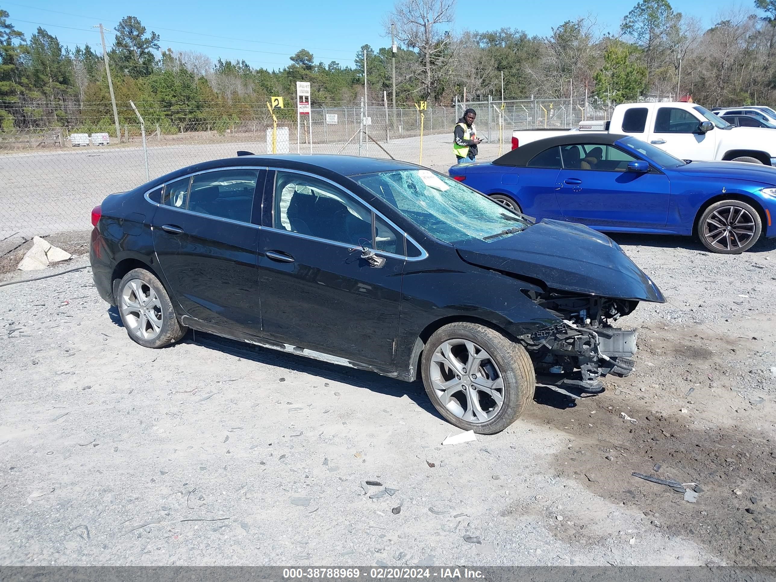 CHEVROLET CRUZE 2017 1g1bf5sm0h7243162