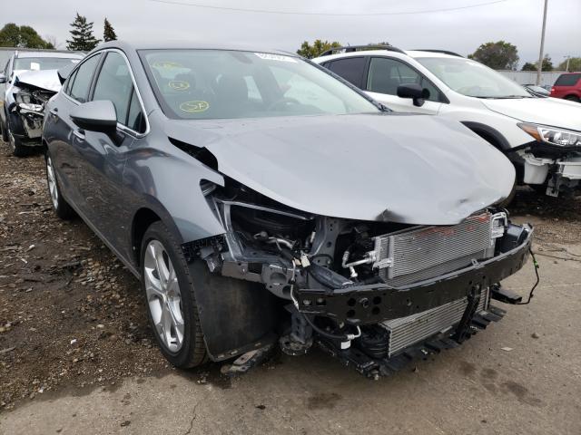 CHEVROLET CRUZE PREM 2018 1g1bf5sm4j7131910