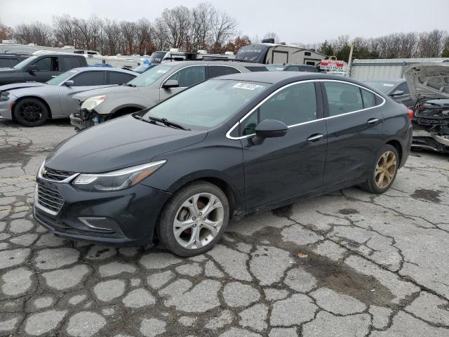 CHEVROLET CRUZE 2018 1g1bf5sm5j7196815