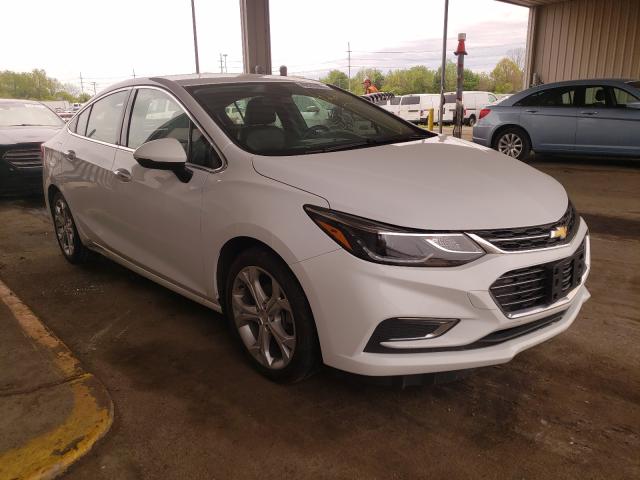 CHEVROLET CRUZE PREM 2018 1g1bf5sm8j7202347