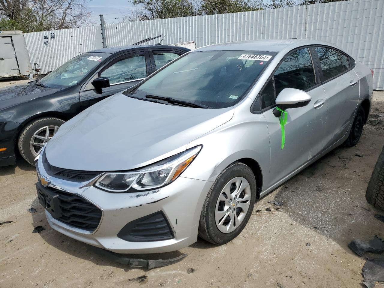 CHEVROLET CRUZE 2019 1g1bj5sm4k7102729