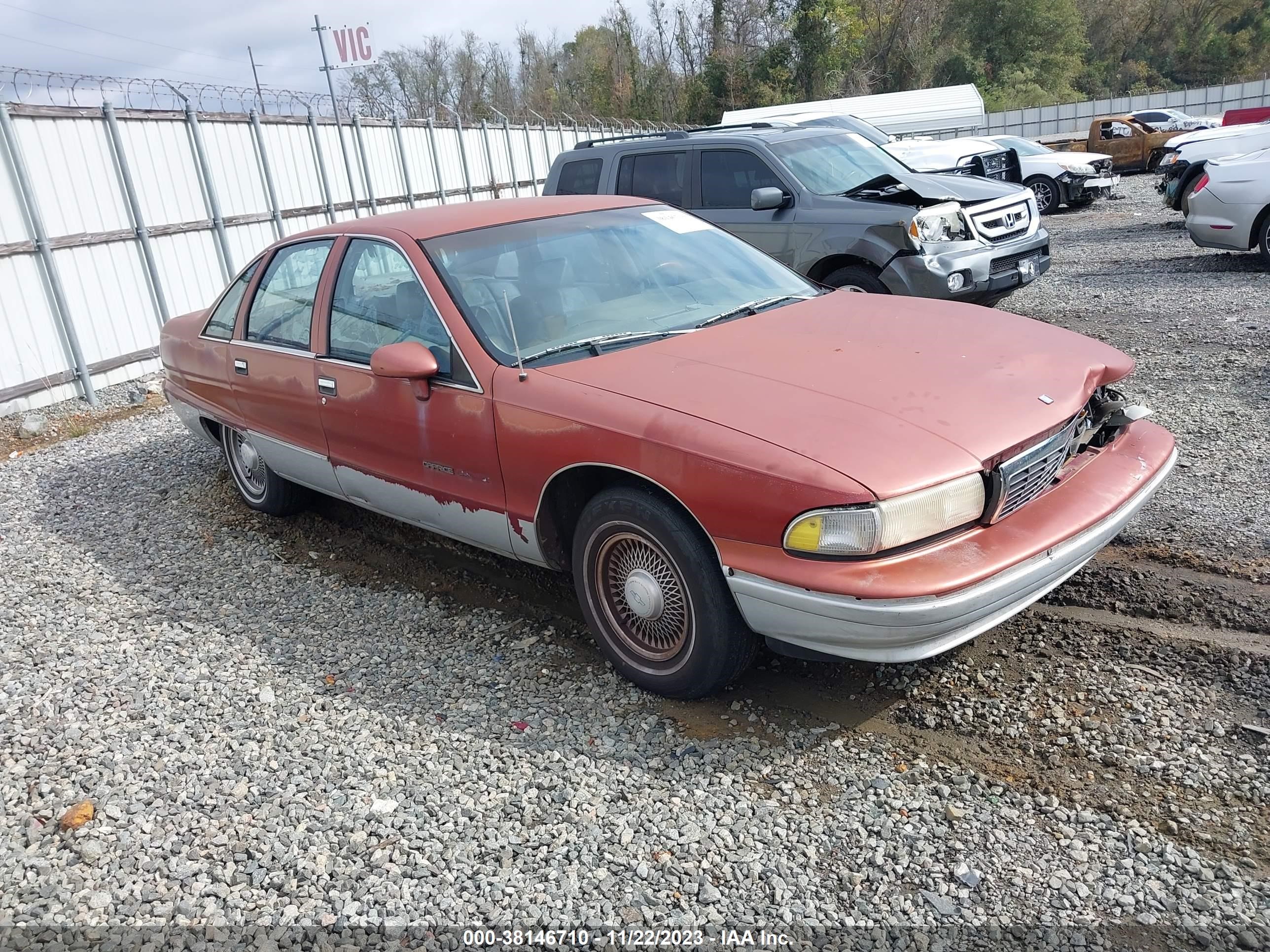 CHEVROLET CAPRICE 1992 1g1bn53e5nr116353