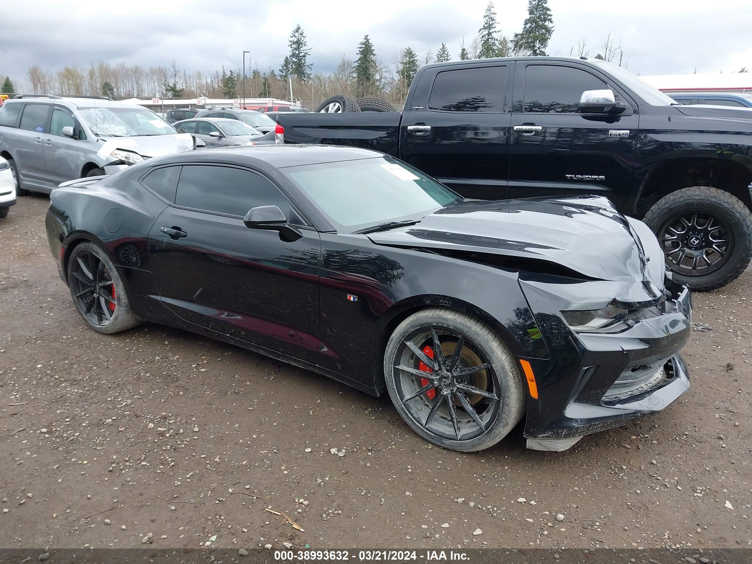 CHEVROLET CAMARO 2018 1g1fb1rs1j0122715