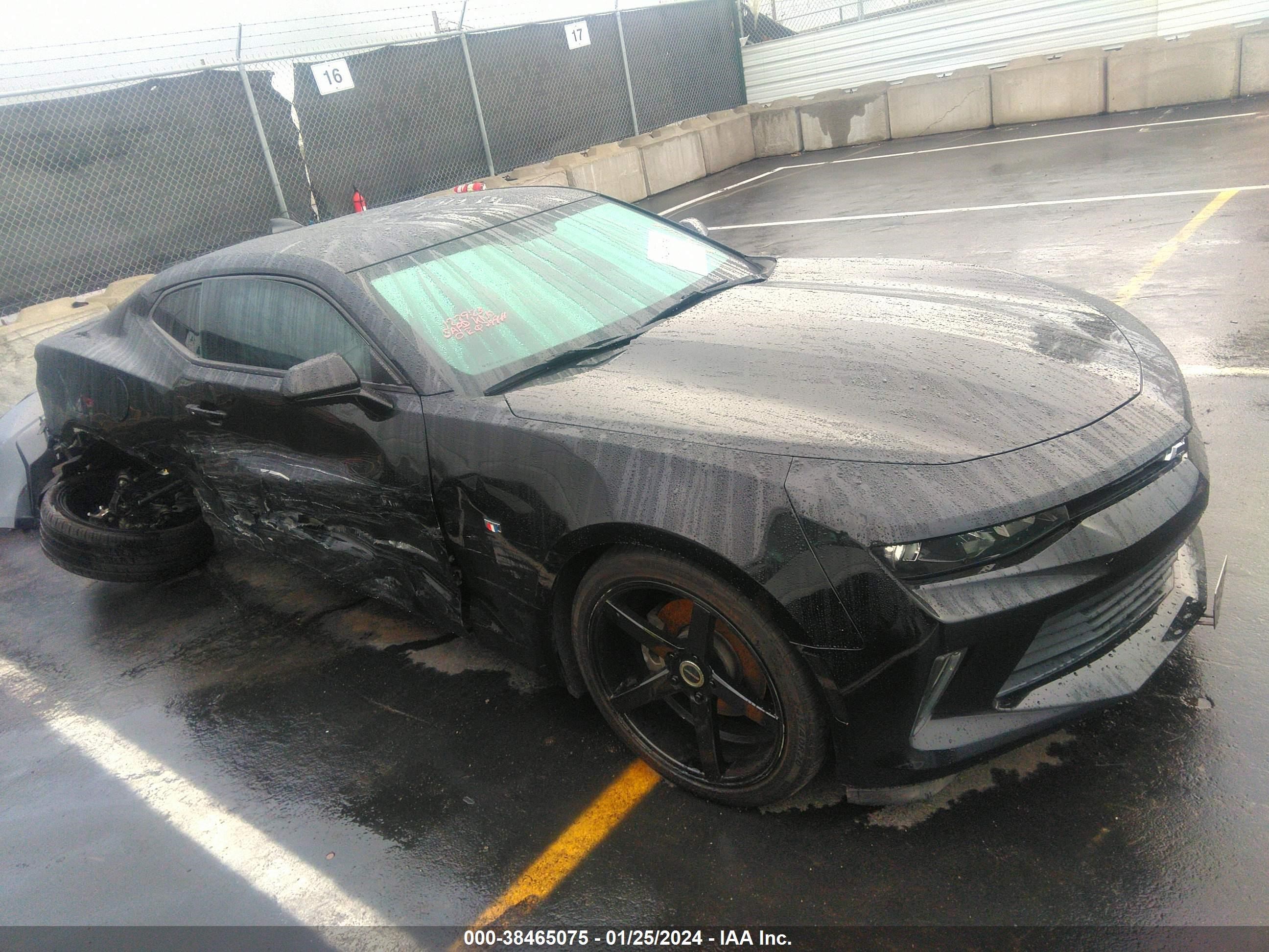 CHEVROLET CAMARO 2017 1g1fb1rx1h0186856