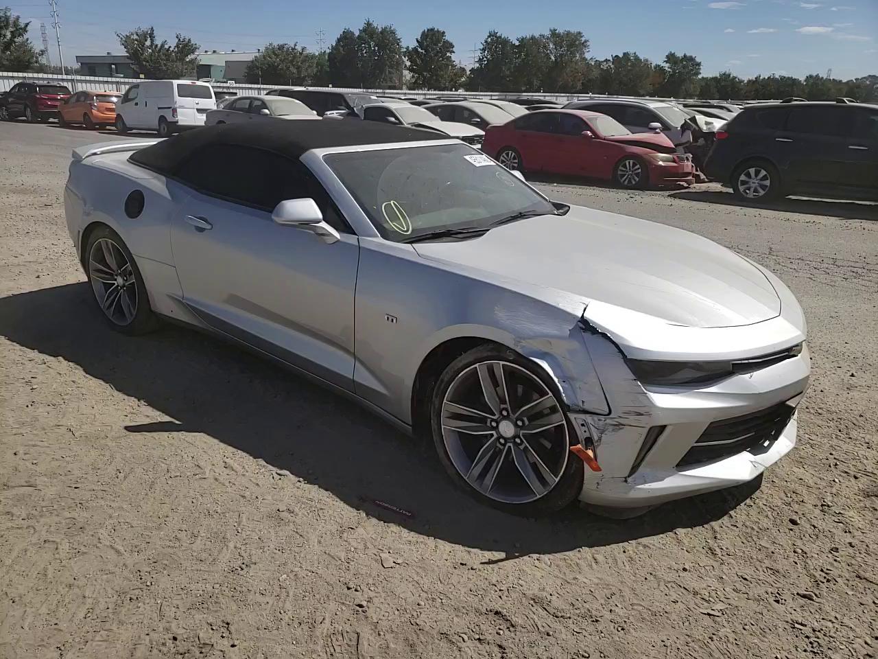 CHEVROLET CAMARO LT 2017 1g1fb3ds2h0202764