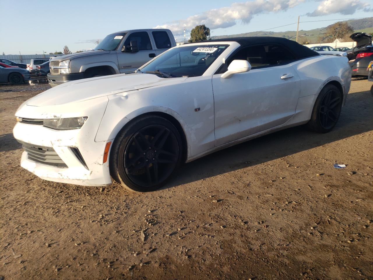 CHEVROLET CAMARO 2018 1g1fb3dx7j0114861