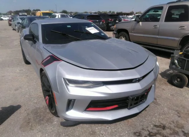 CHEVROLET CAMARO 2018 1g1fc1rsxj0107238