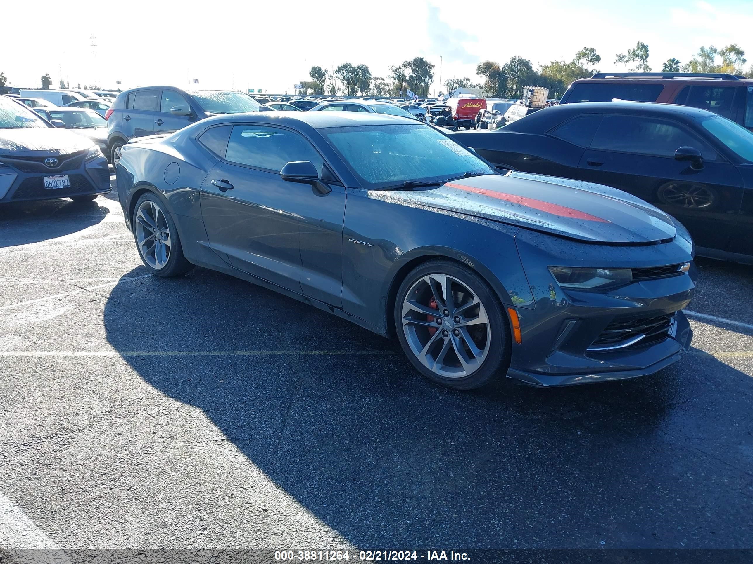 CHEVROLET CAMARO 2017 1g1fc1rx6h0139335