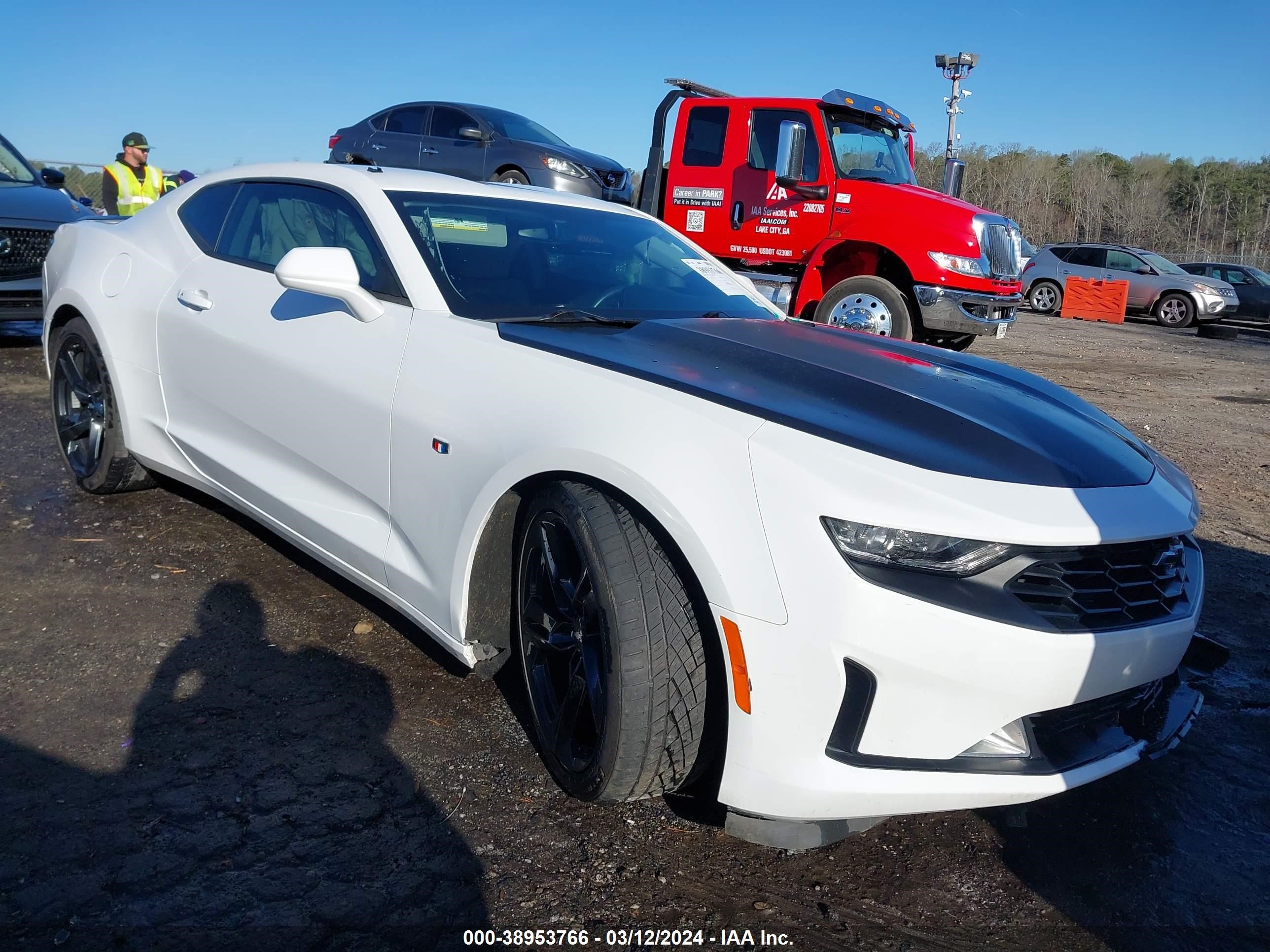 CHEVROLET CAMARO 2019 1g1fd1rs2k0122654