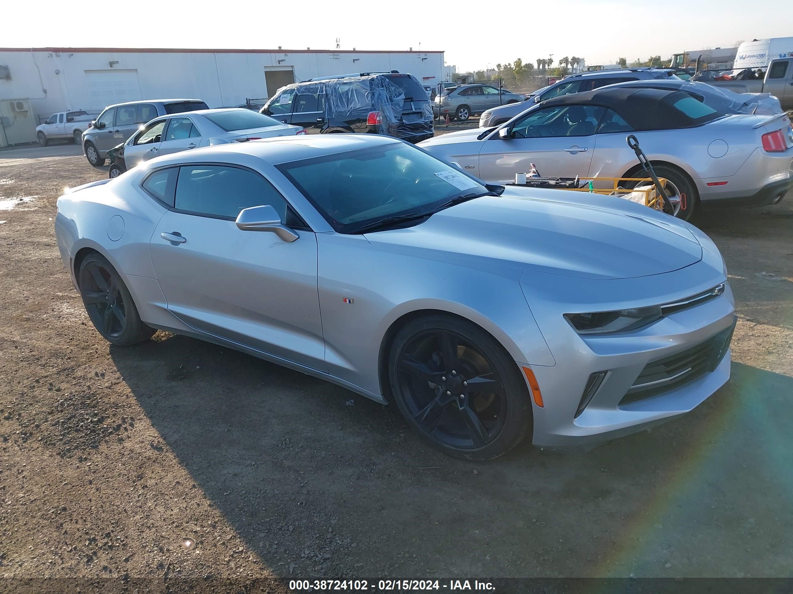 CHEVROLET CAMARO 2018 1g1fd1rs5j0170079