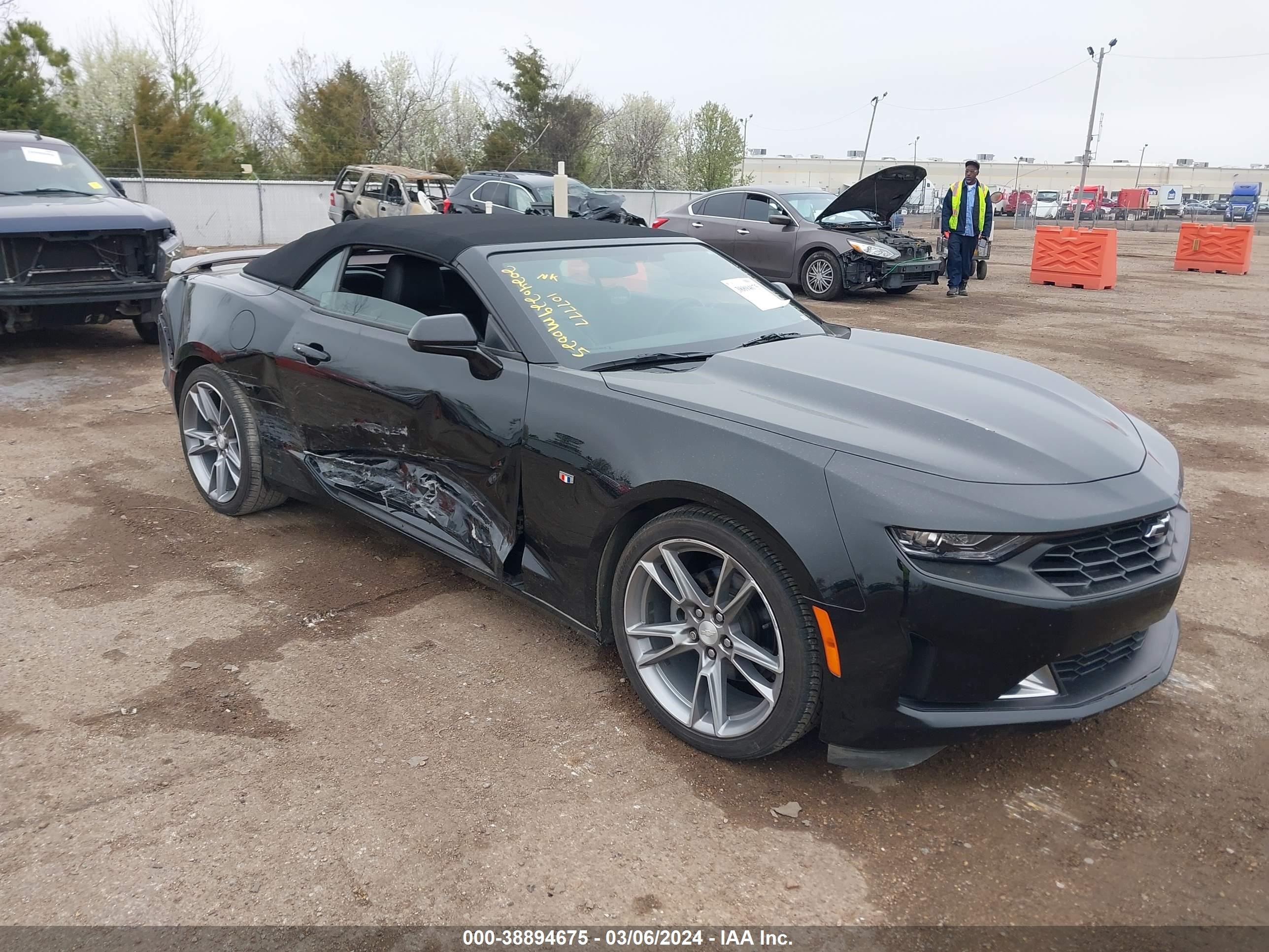 CHEVROLET CAMARO 2020 1g1fd3ds3l0107777