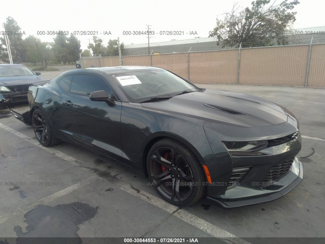 CHEVROLET CAMARO 2018 1g1fe1r72j0128395