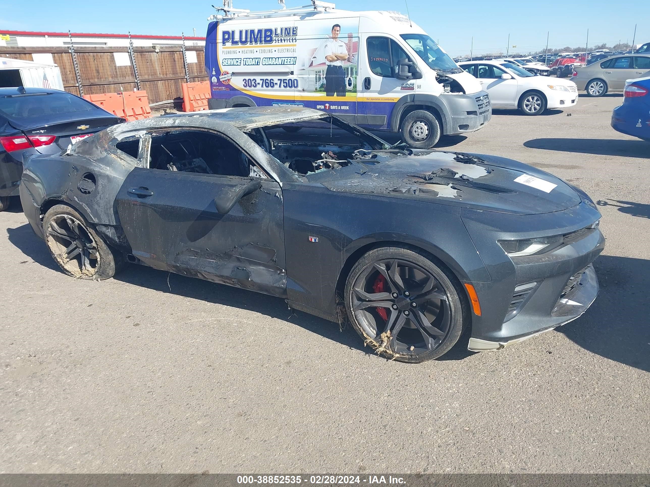 CHEVROLET CAMARO 2018 1g1fe1r72j0131247