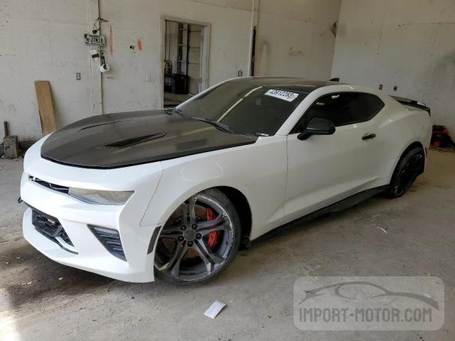 CHEVROLET CAMARO 2018 1g1fe1r73j0152155