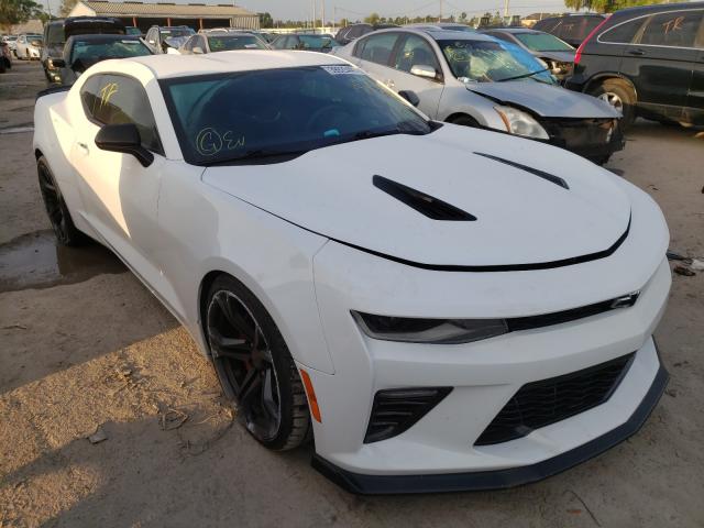 CHEVROLET CAMARO SS 2017 1g1fe1r7xh0157816