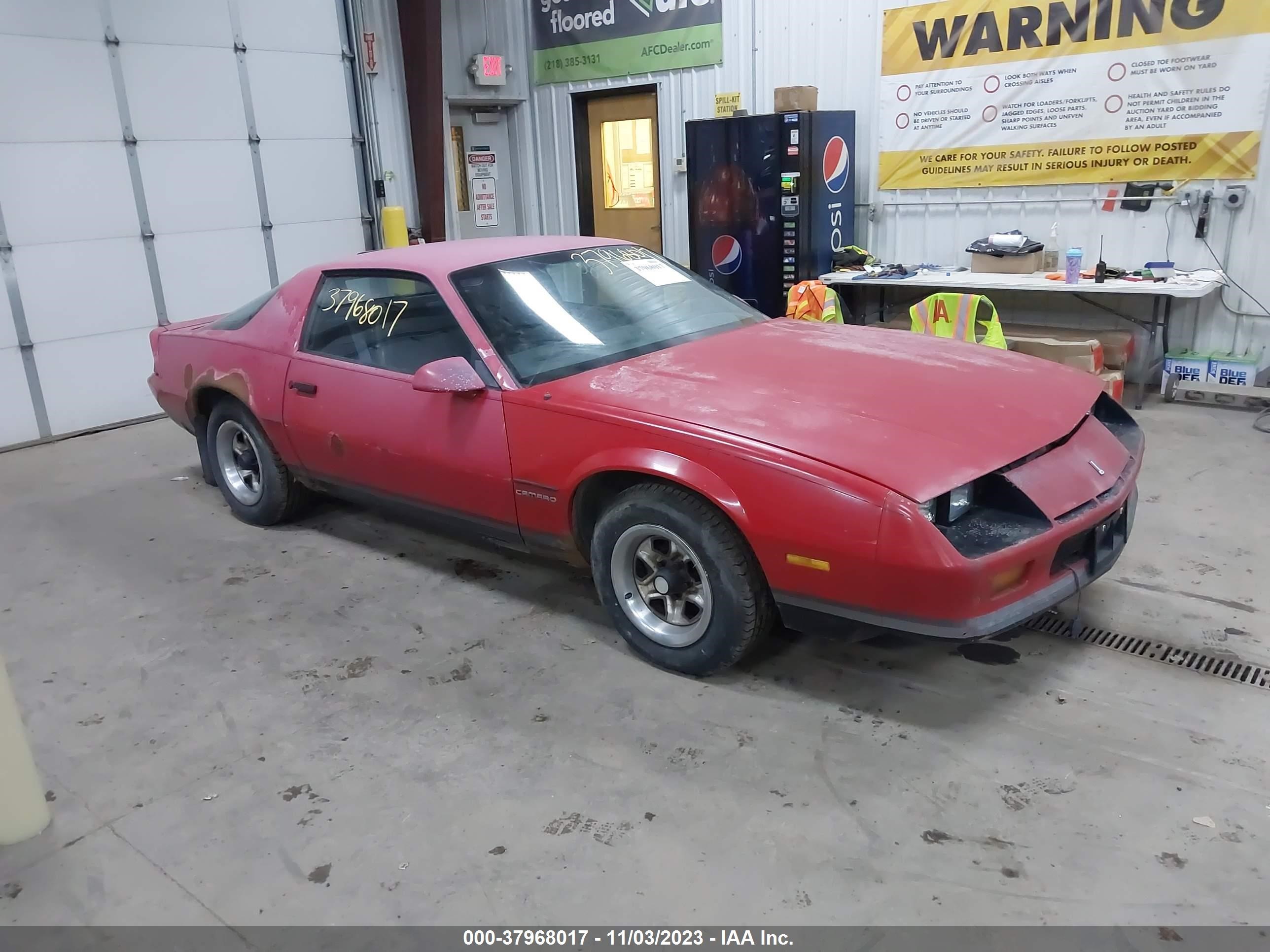 CHEVROLET CAMARO 1986 1g1fp87s5gl115609