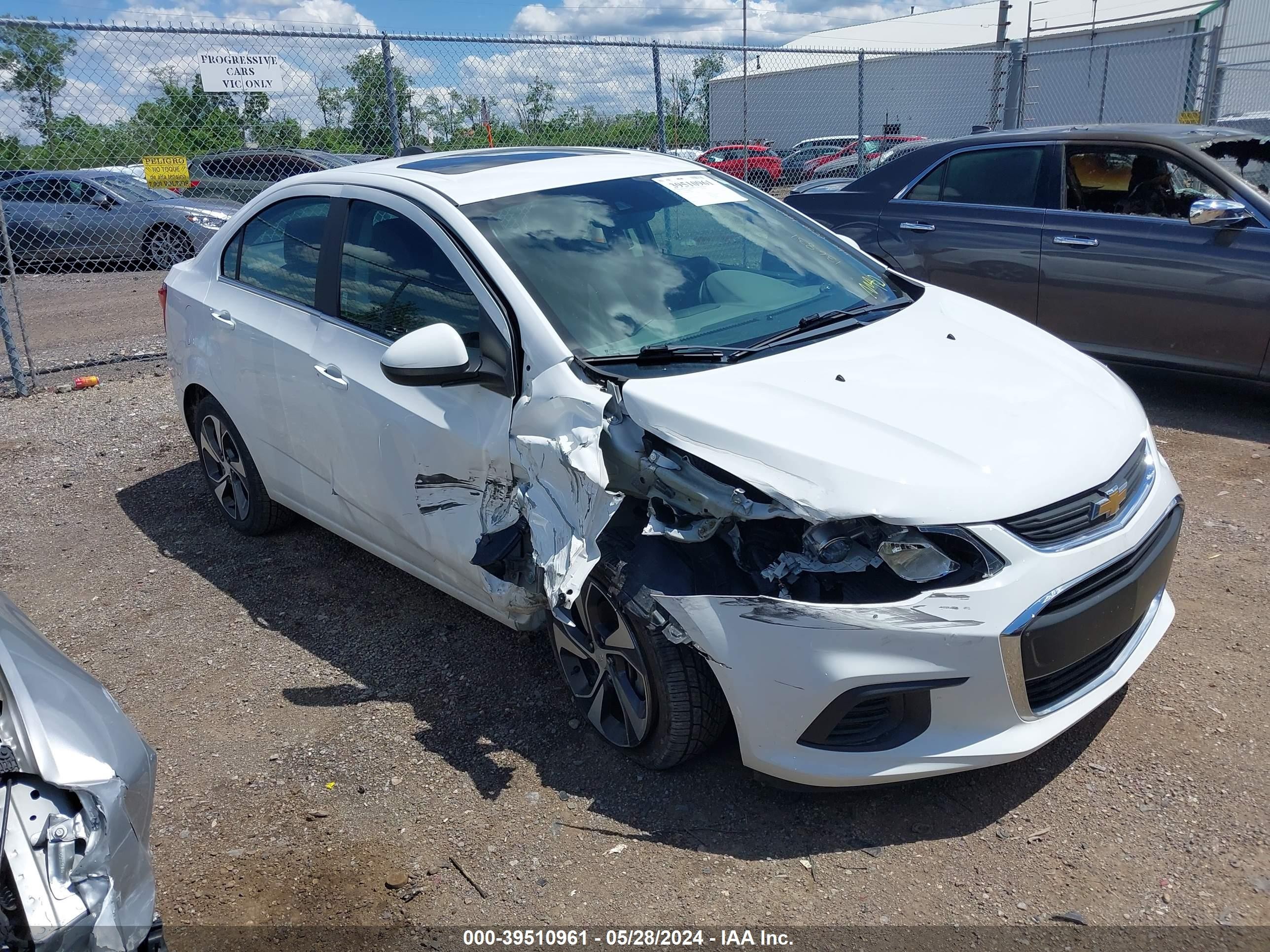 CHEVROLET SONIC 2018 1g1jd5sb4j4136381