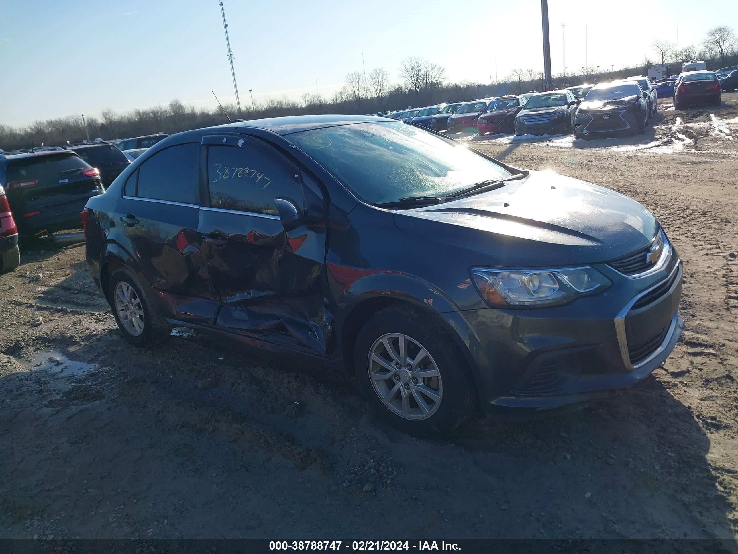 CHEVROLET SONIC 2018 1g1jd5sh6j4104598