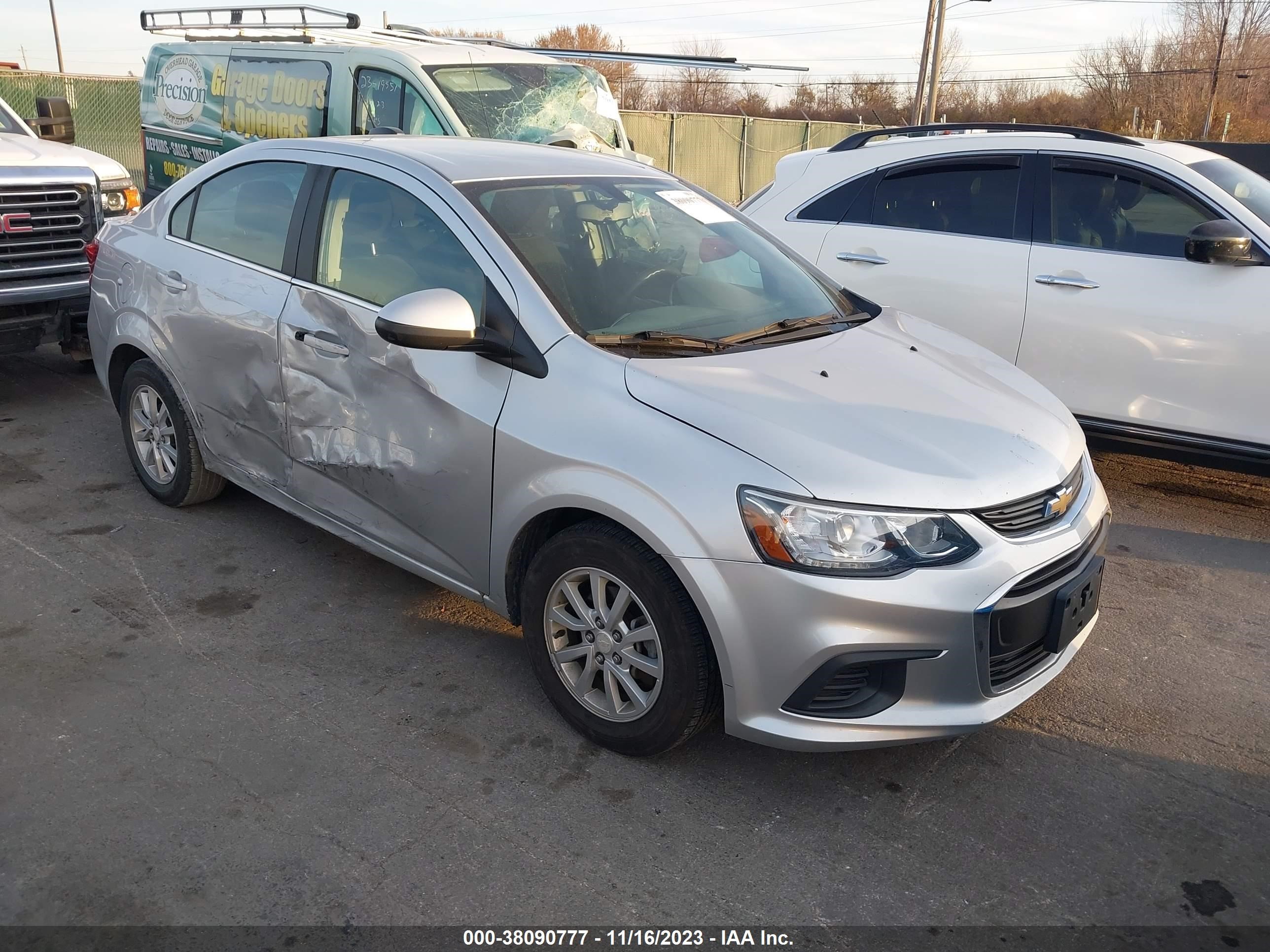 CHEVROLET SONIC 2018 1g1jd5sh9j4108516