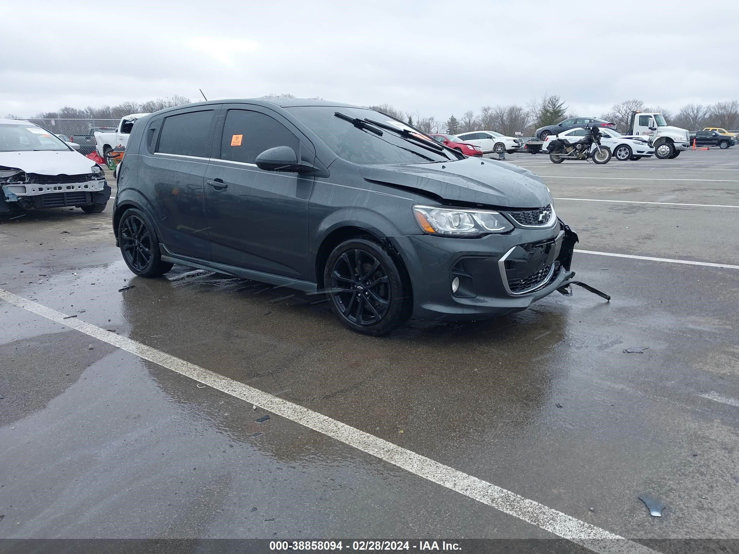 CHEVROLET SONIC 2018 1g1jd6sb4j4104469