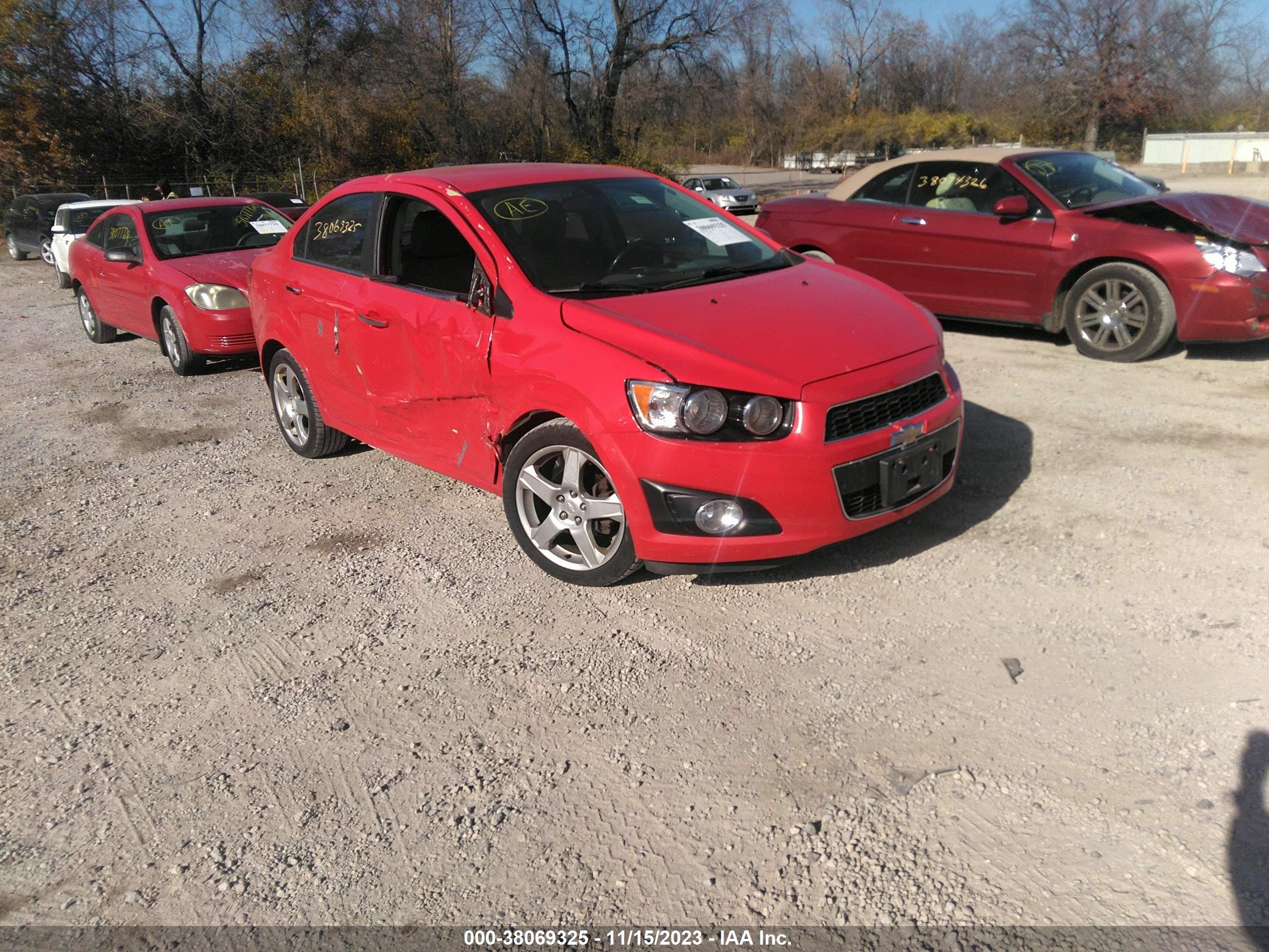 CHEVROLET SONIC 2015 1g1je5sb7f4202622