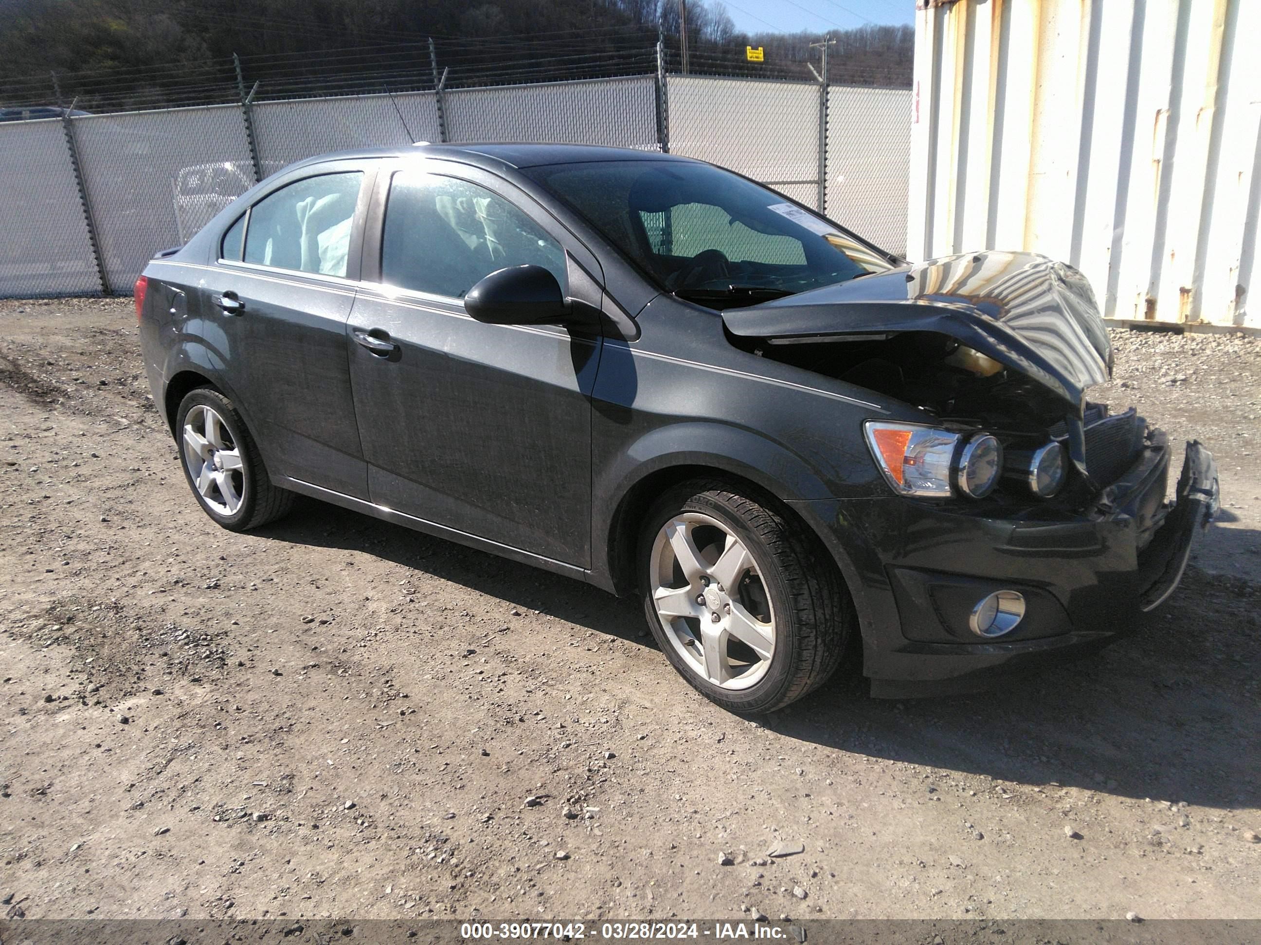 CHEVROLET SONIC 2015 1g1je5sb9f4197570