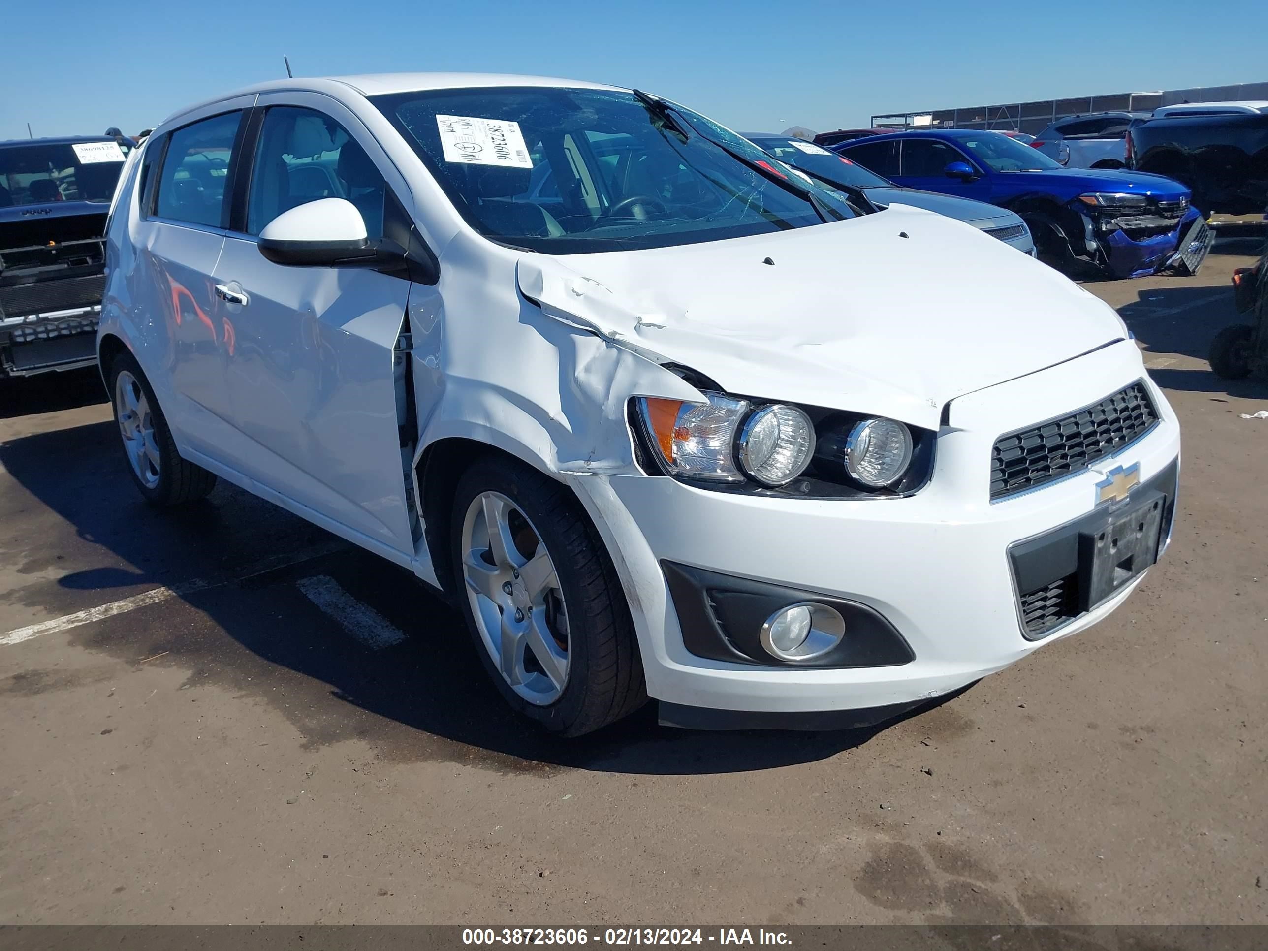 CHEVROLET SONIC 2016 1g1je6583g4144547