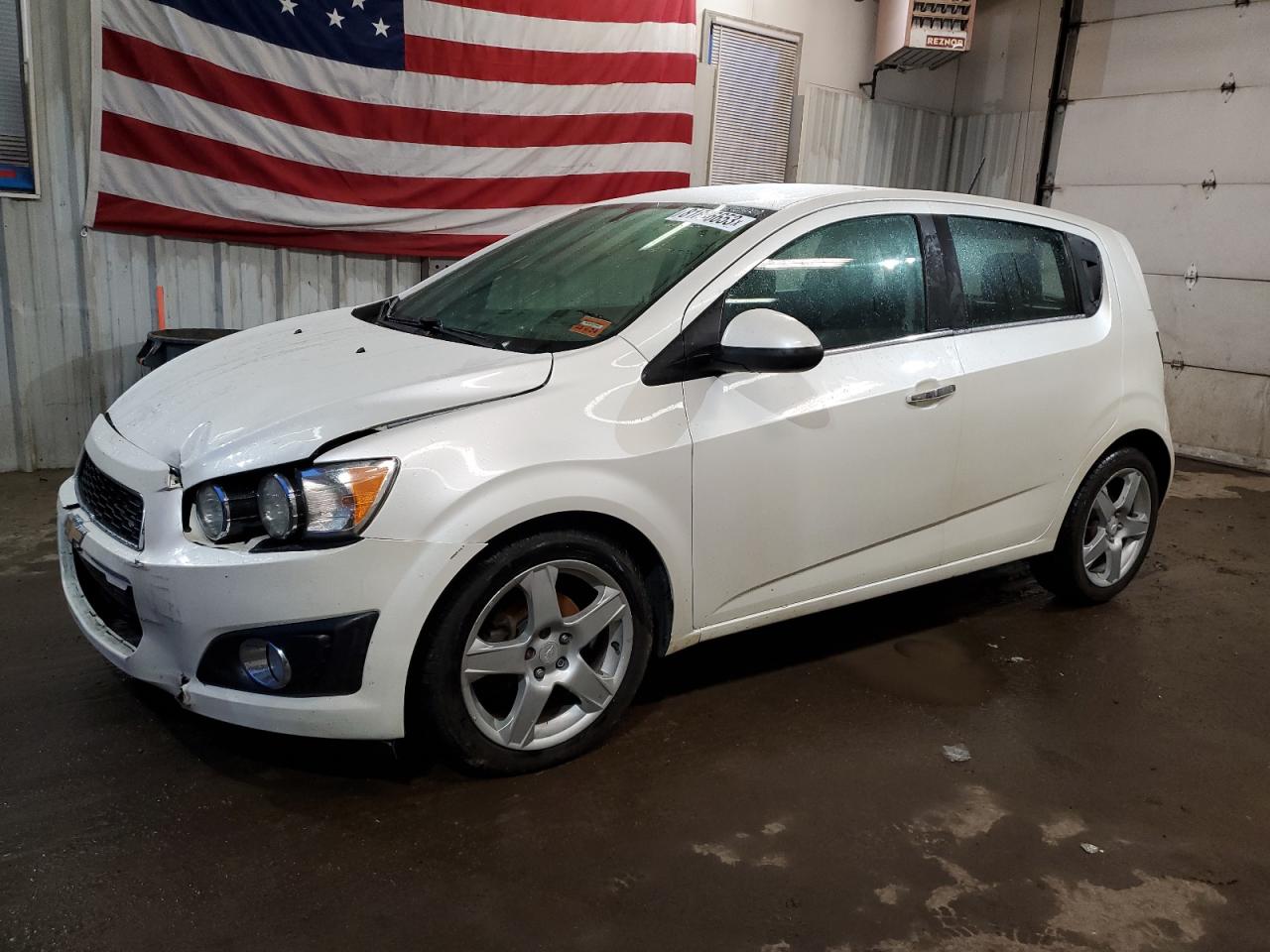 CHEVROLET SONIC 2015 1g1je6sb2f4212934