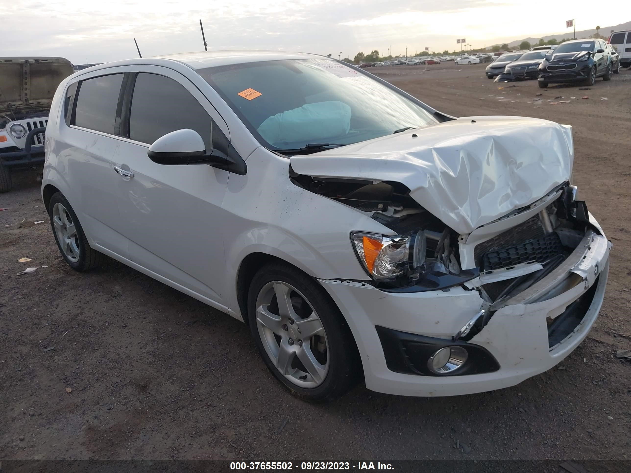 CHEVROLET SONIC 2016 1g1je6sb3g4152972