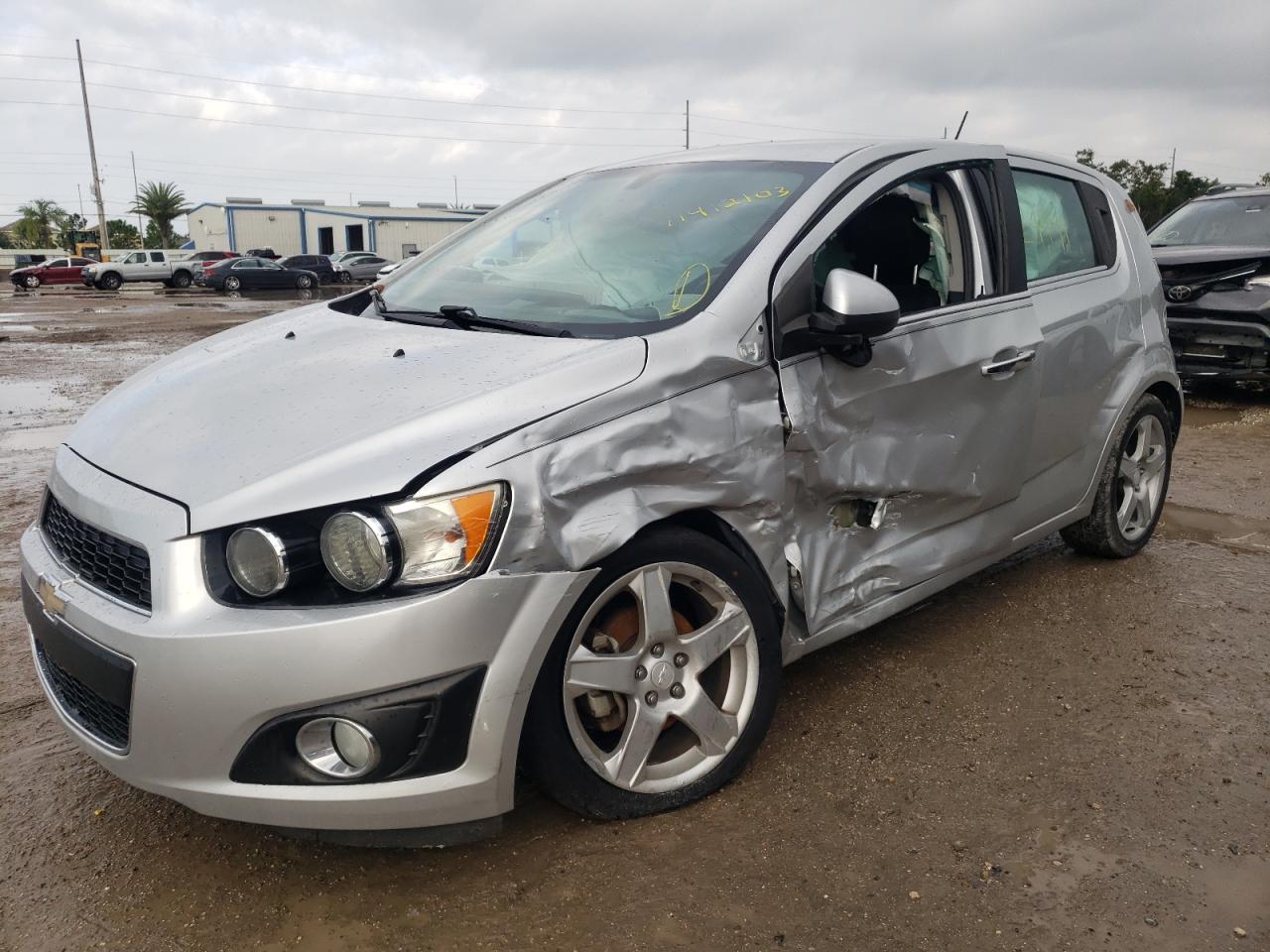 CHEVROLET SONIC 2015 1g1je6sb5f4118143