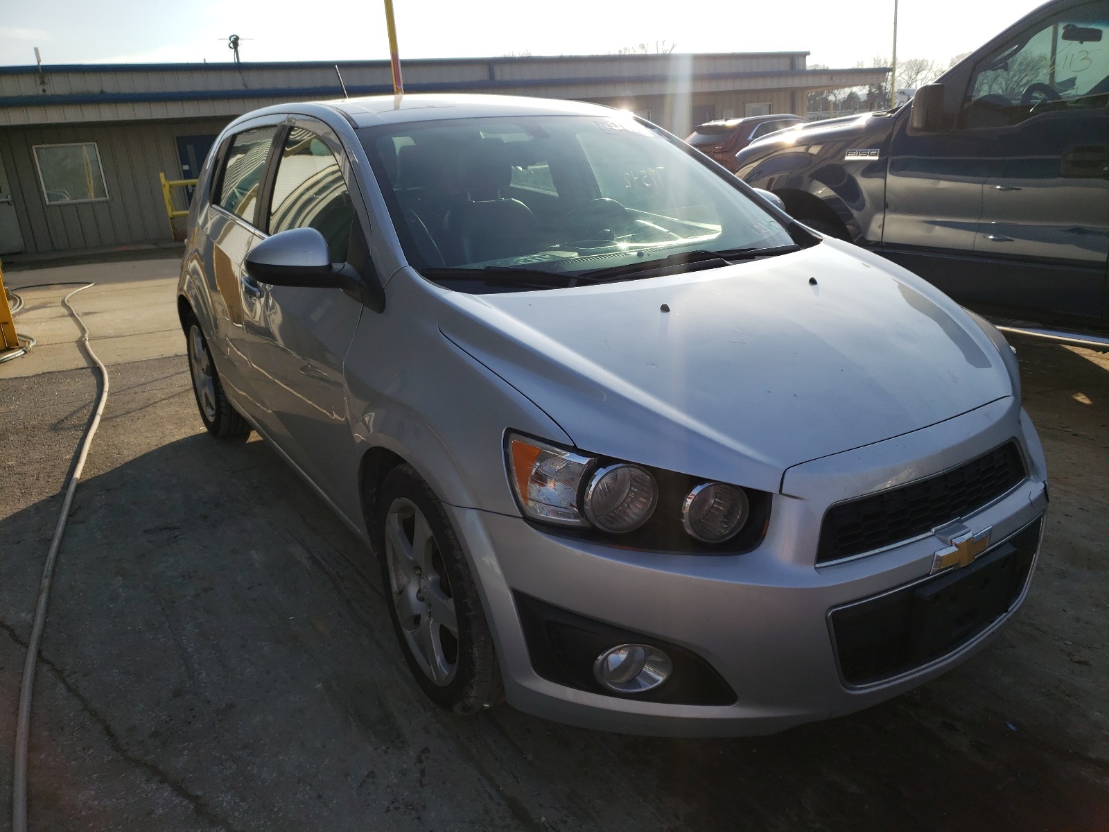 CHEVROLET SONIC LTZ 2015 1g1je6sb5f4124234