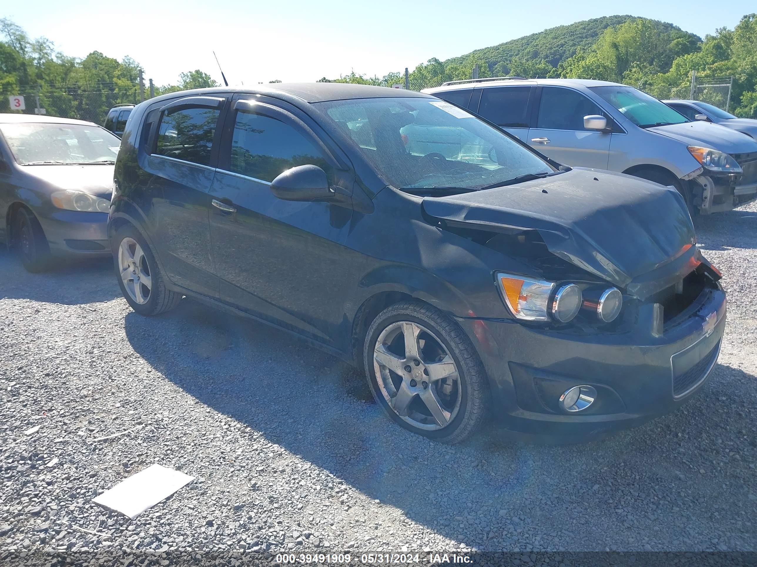 CHEVROLET SONIC 2014 1g1je6sb8e4191019