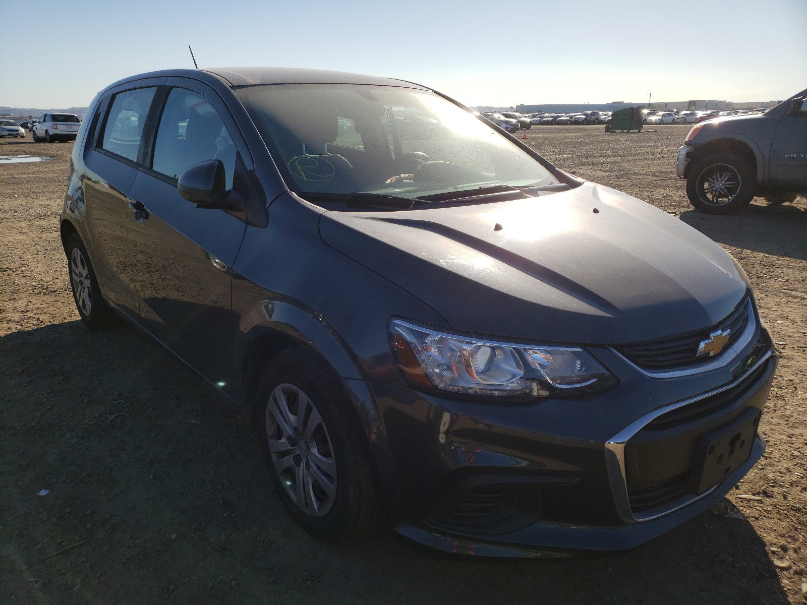 CHEVROLET SONIC 2018 1g1jg6sh0j4103945