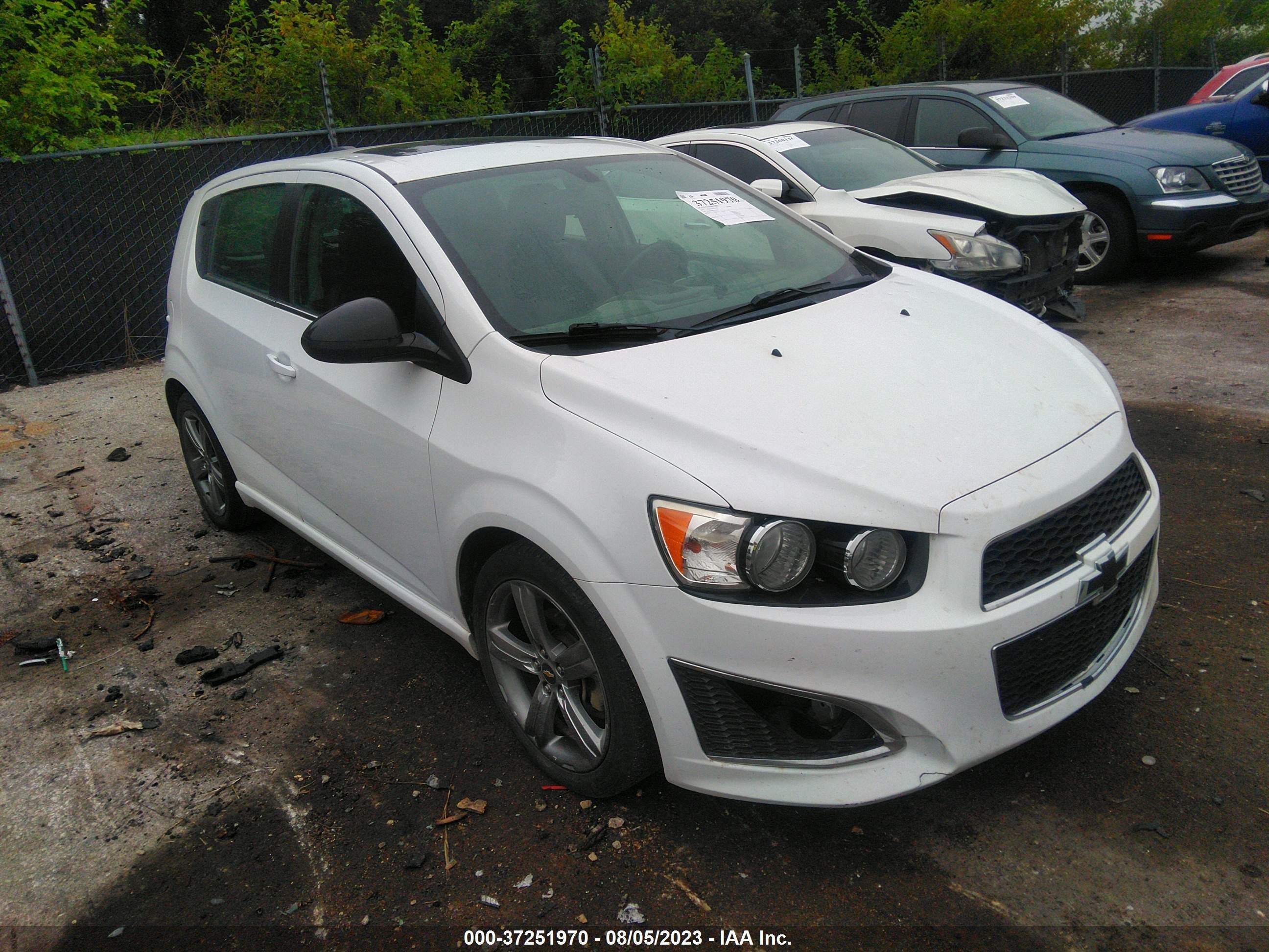 CHEVROLET SONIC 2015 1g1jh6sb8f4150298