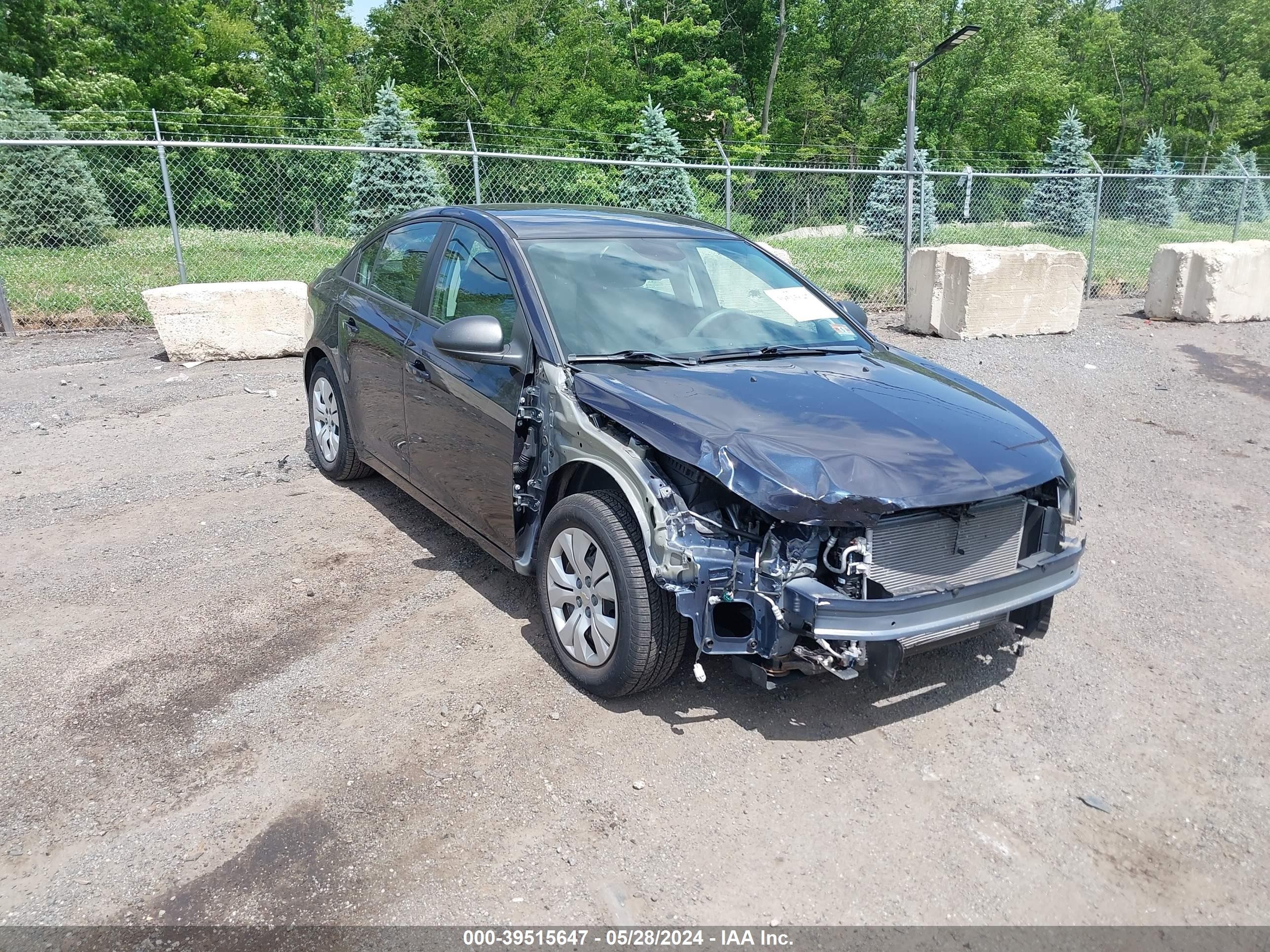 CHEVROLET CRUZE 2015 1g1pa5sgxf7147602