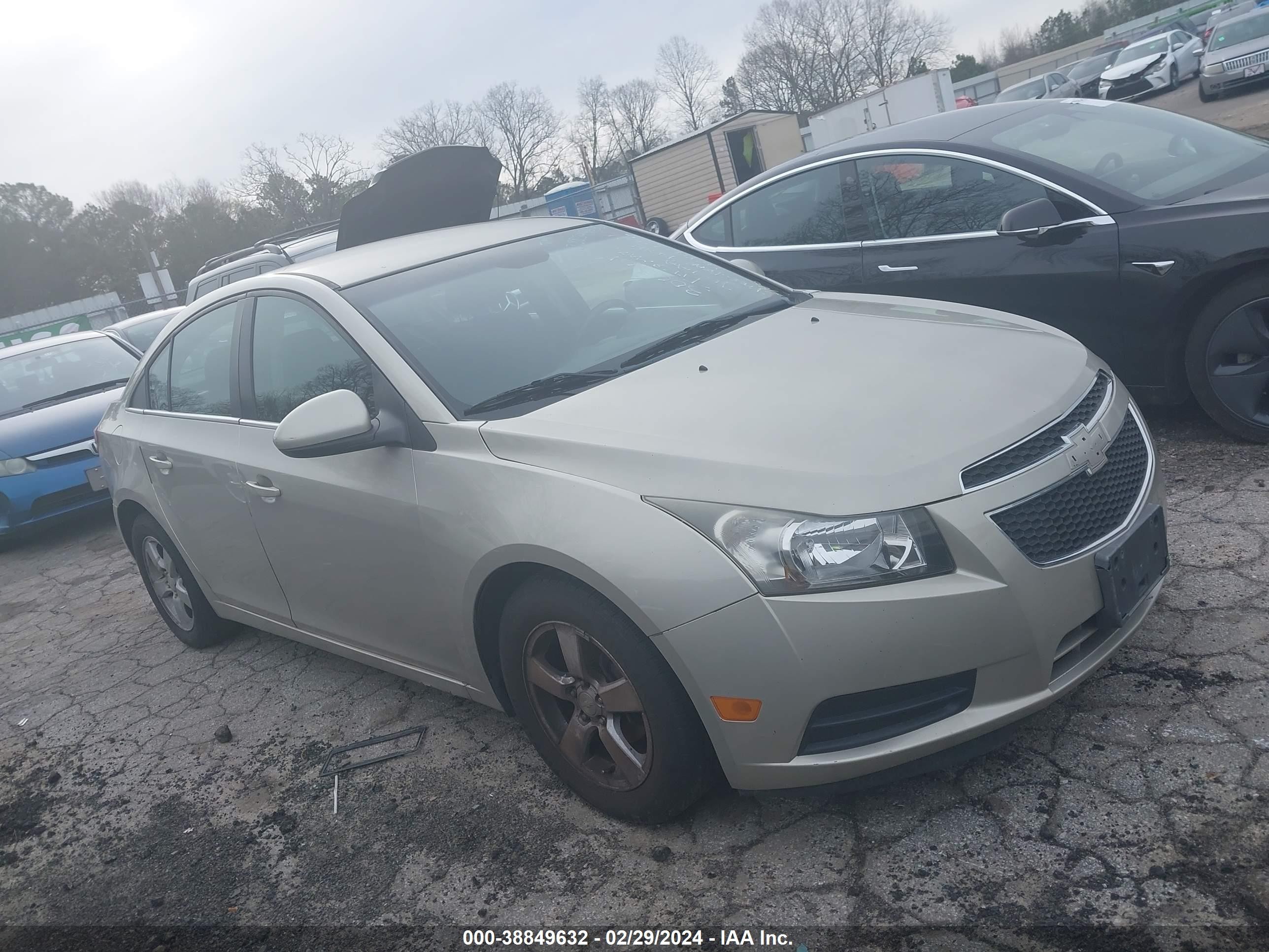 CHEVROLET CRUZE 2013 1g1pc5sb1d7300301