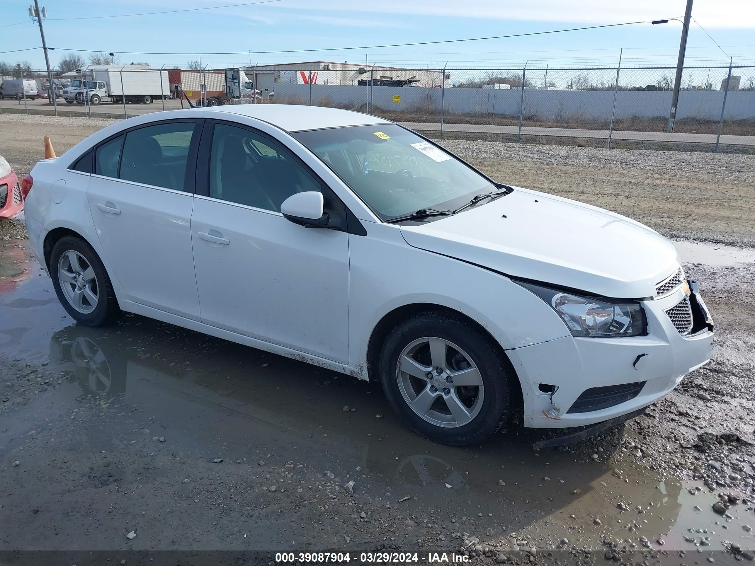 CHEVROLET CRUZE 2014 1g1pc5sb1e7477318