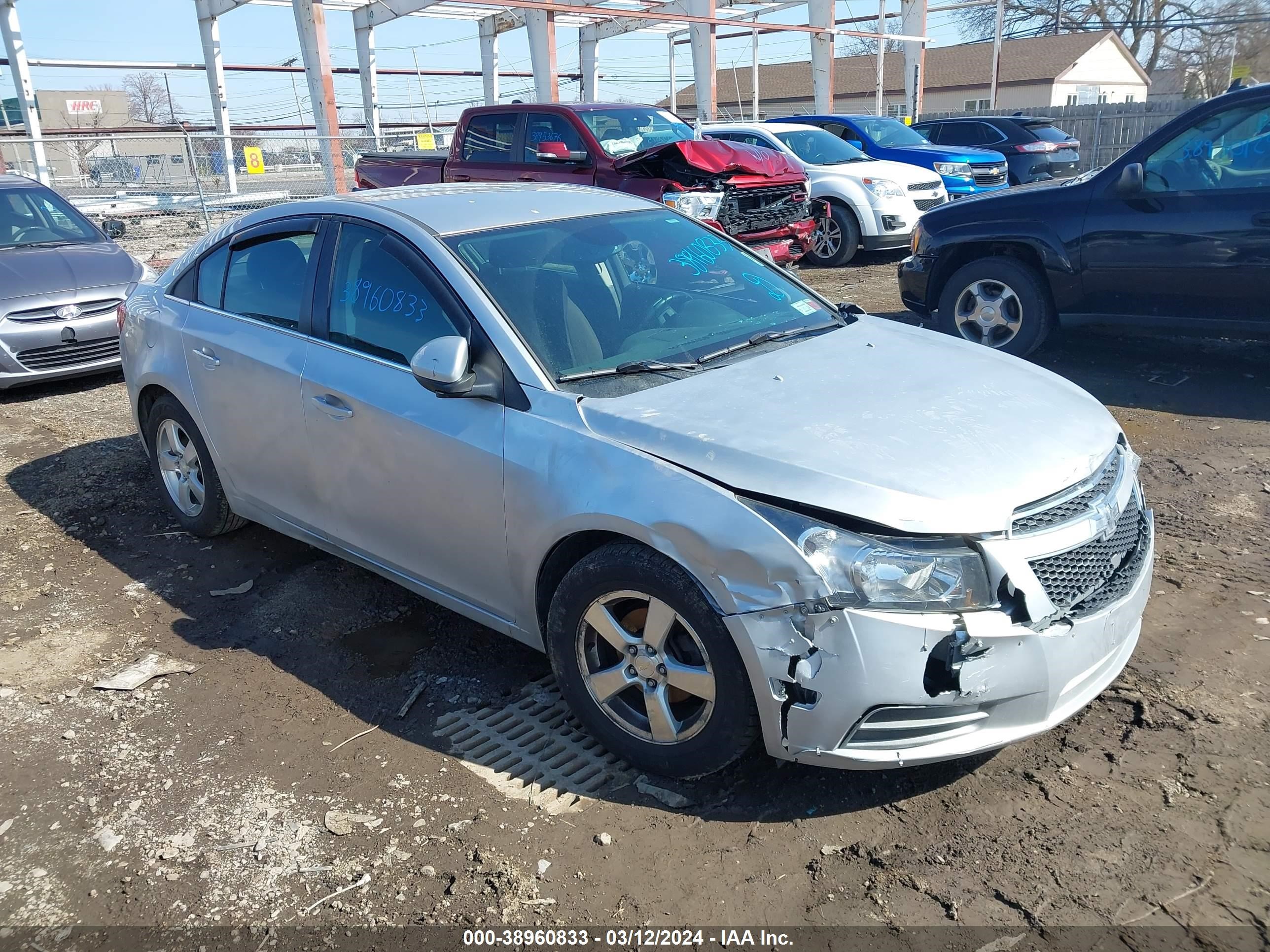 CHEVROLET CRUZE 2014 1g1pc5sb2e7257735