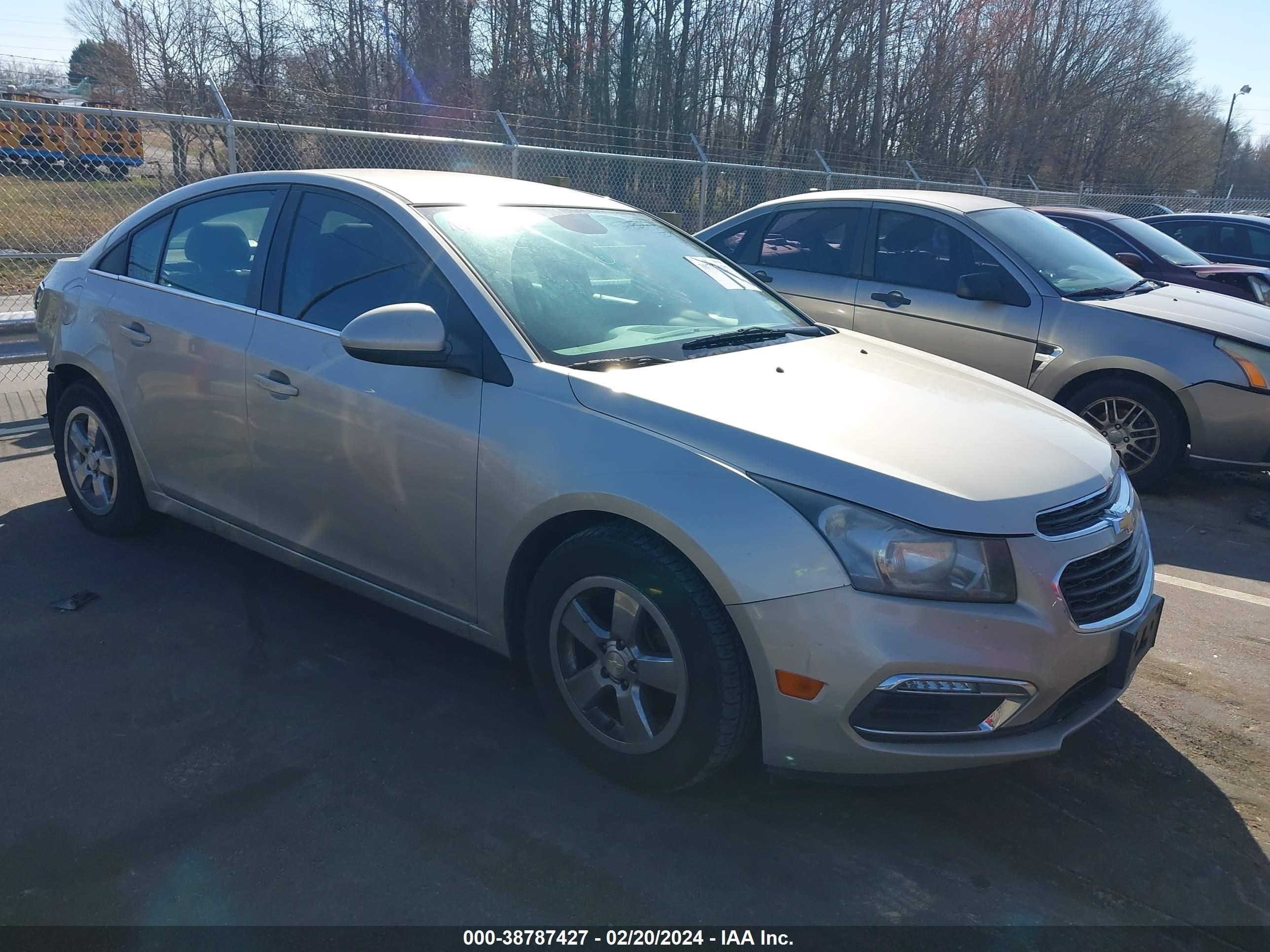 CHEVROLET CRUZE 2015 1g1pc5sb2f7233792