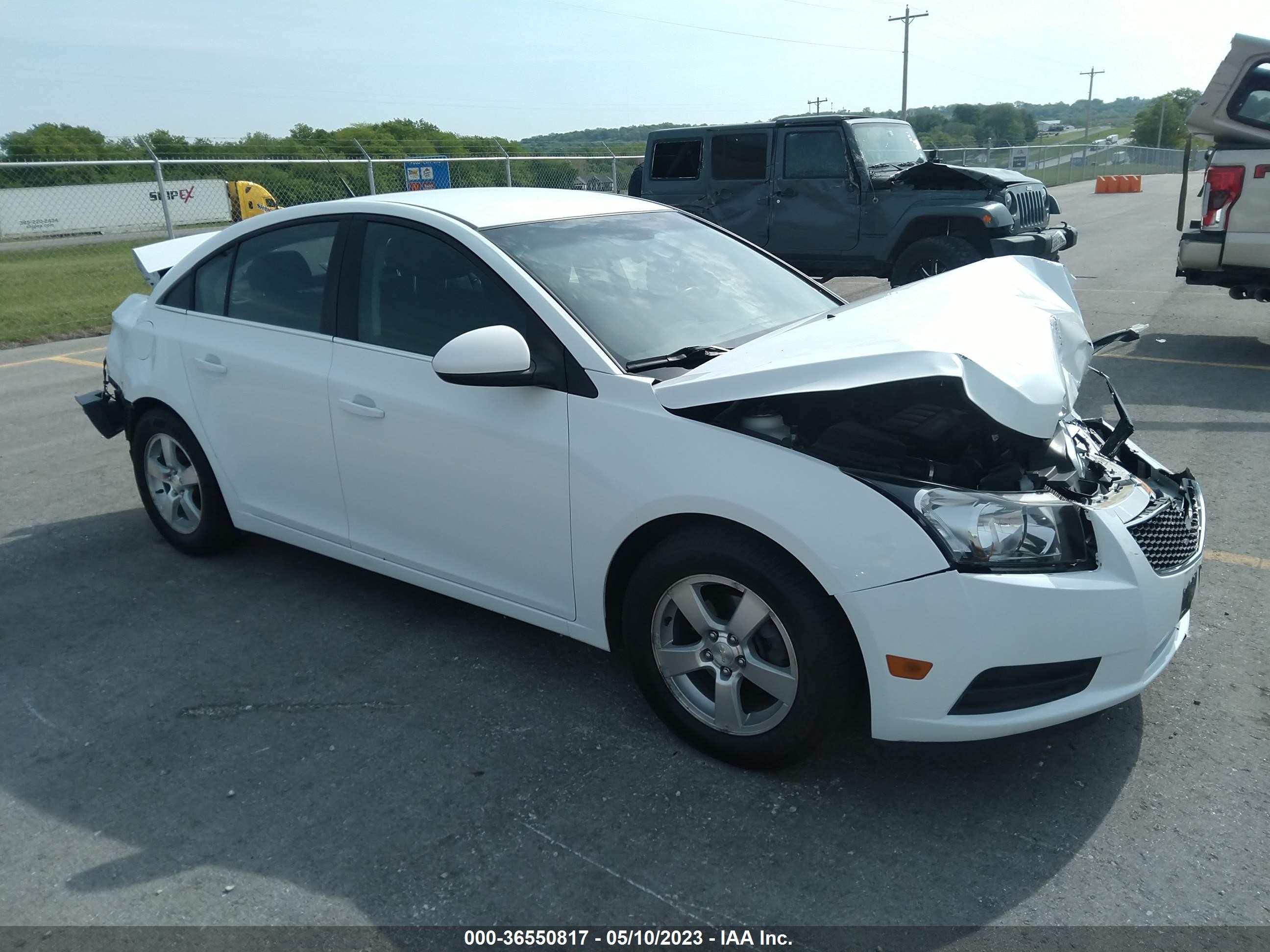 CHEVROLET CRUZE 2014 1g1pc5sb6e7272075