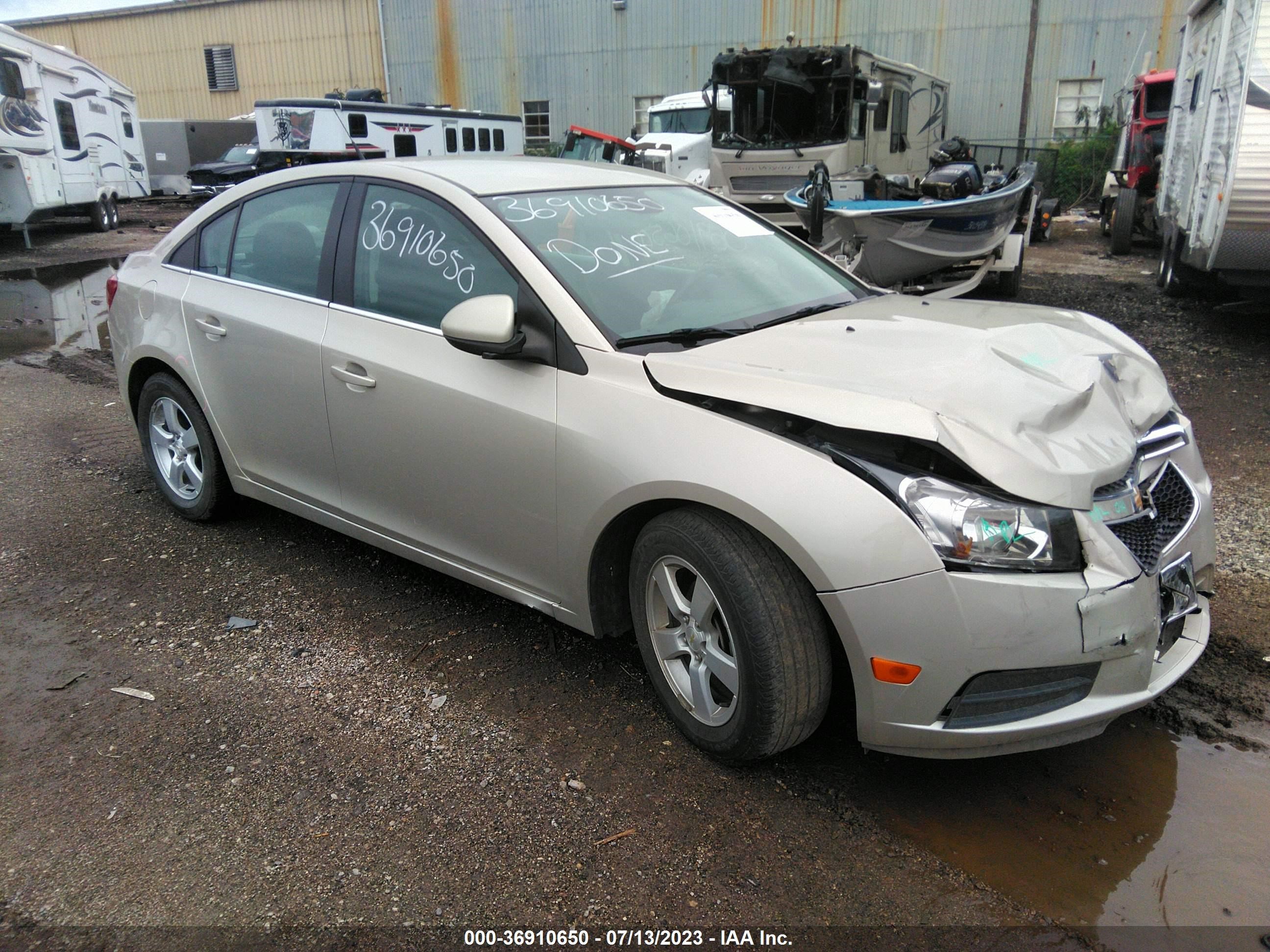 CHEVROLET CRUZE 2014 1g1pc5sb6e7465696