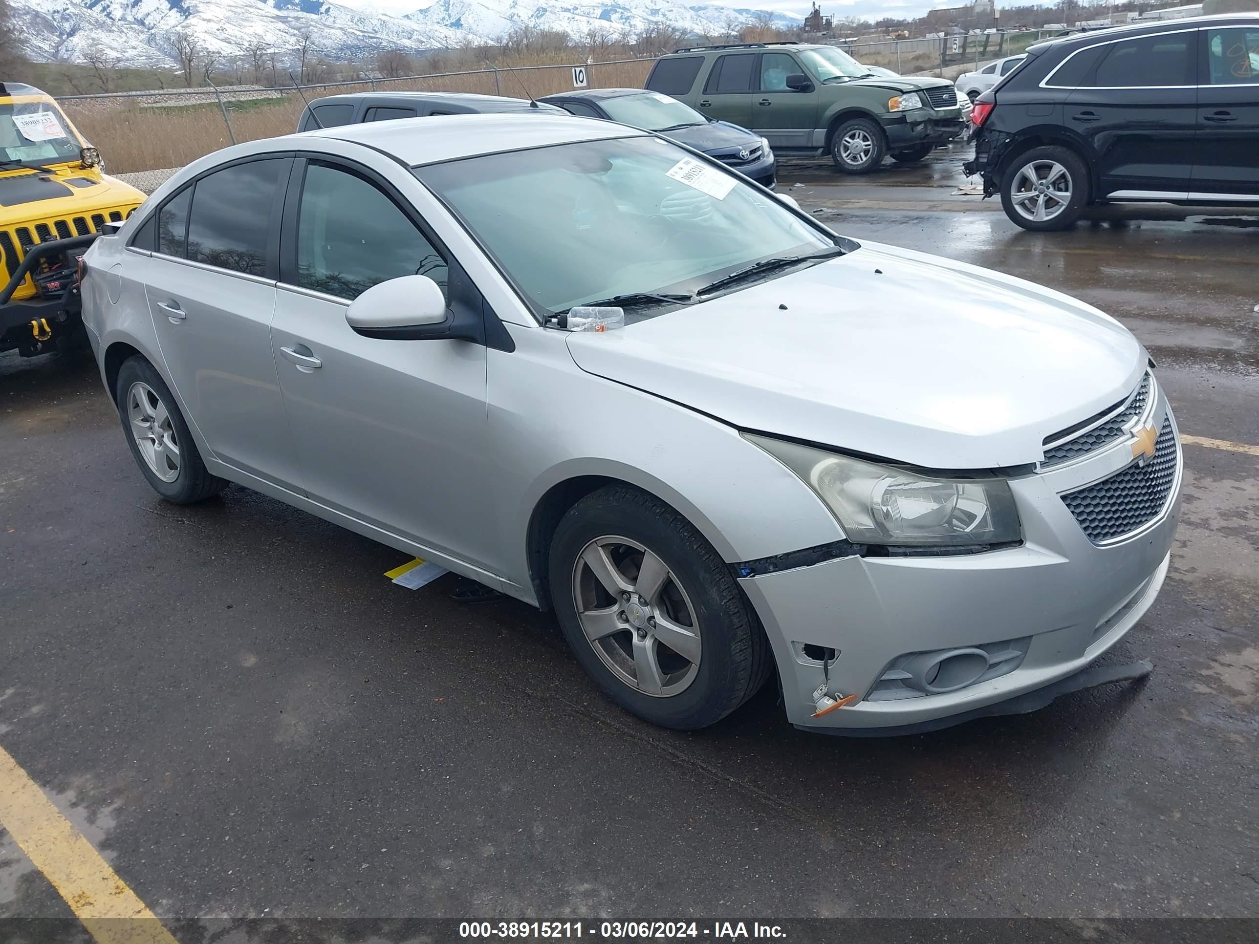 CHEVROLET CRUZE 2014 1g1pc5sb8e7103997