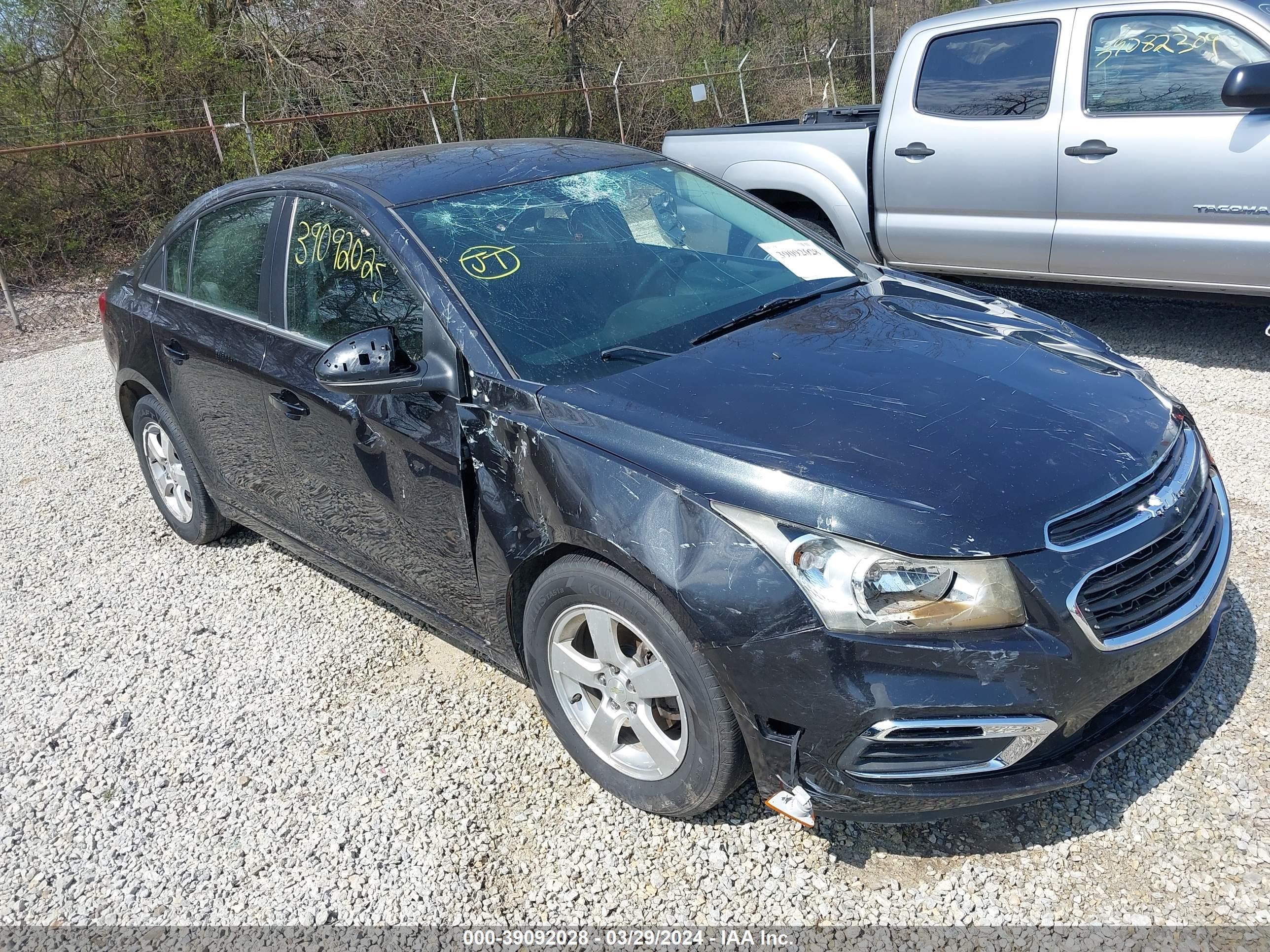 CHEVROLET CRUZE 2015 1g1pc5sb8f7185439