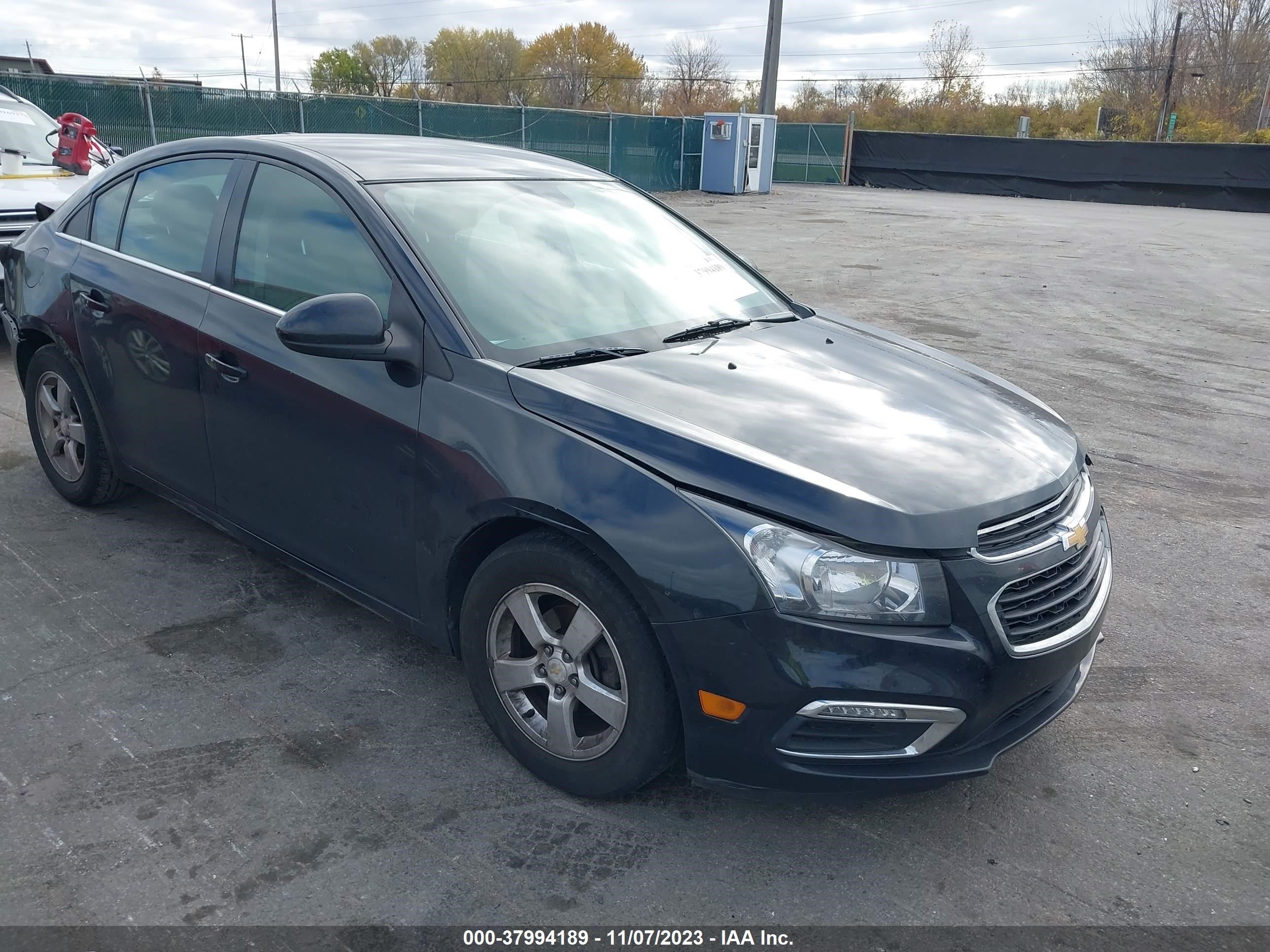 CHEVROLET CRUZE 2015 1g1pc5sb8f7256204