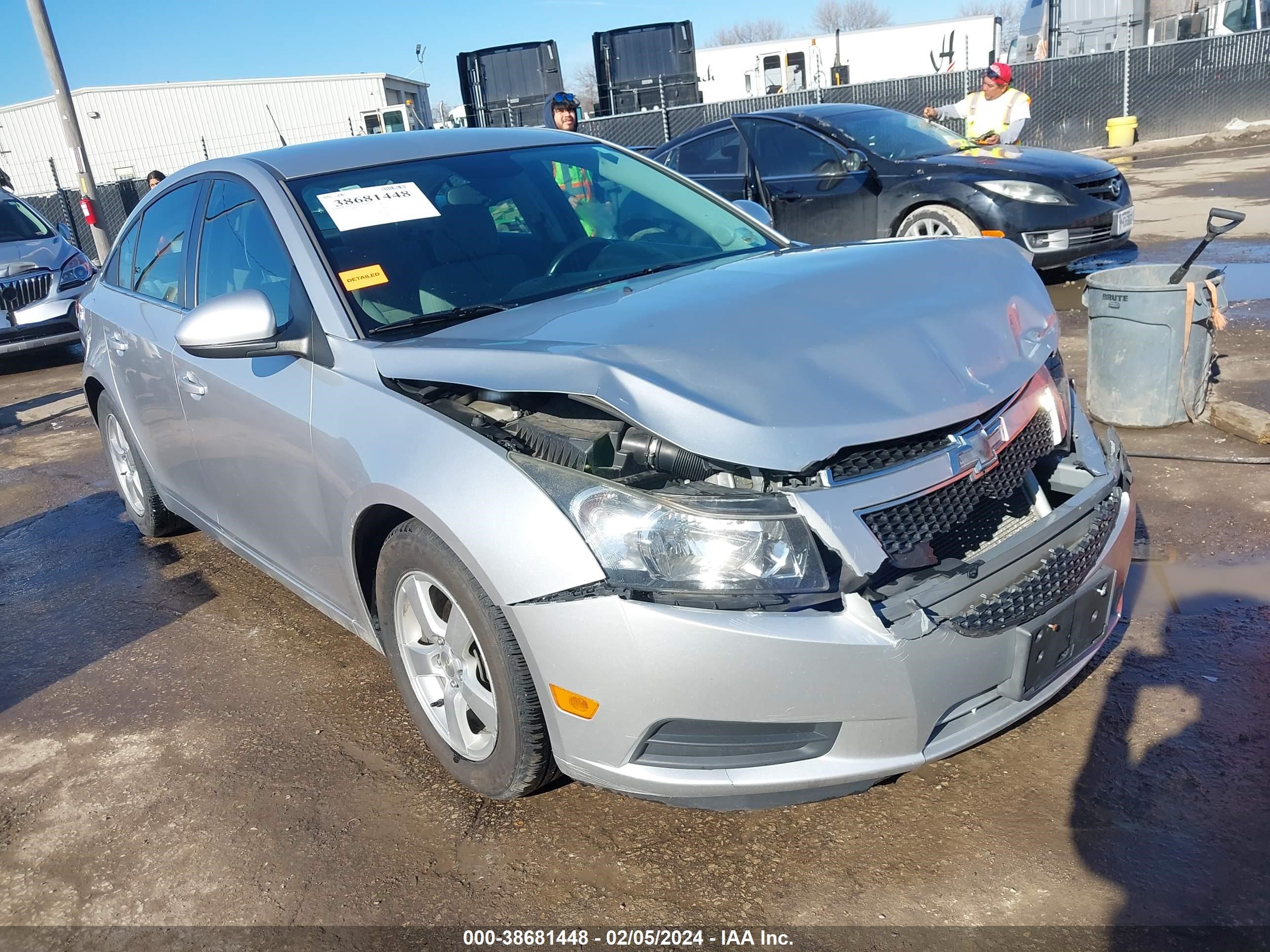 CHEVROLET CRUZE 2014 1g1pc5sb9e7405623