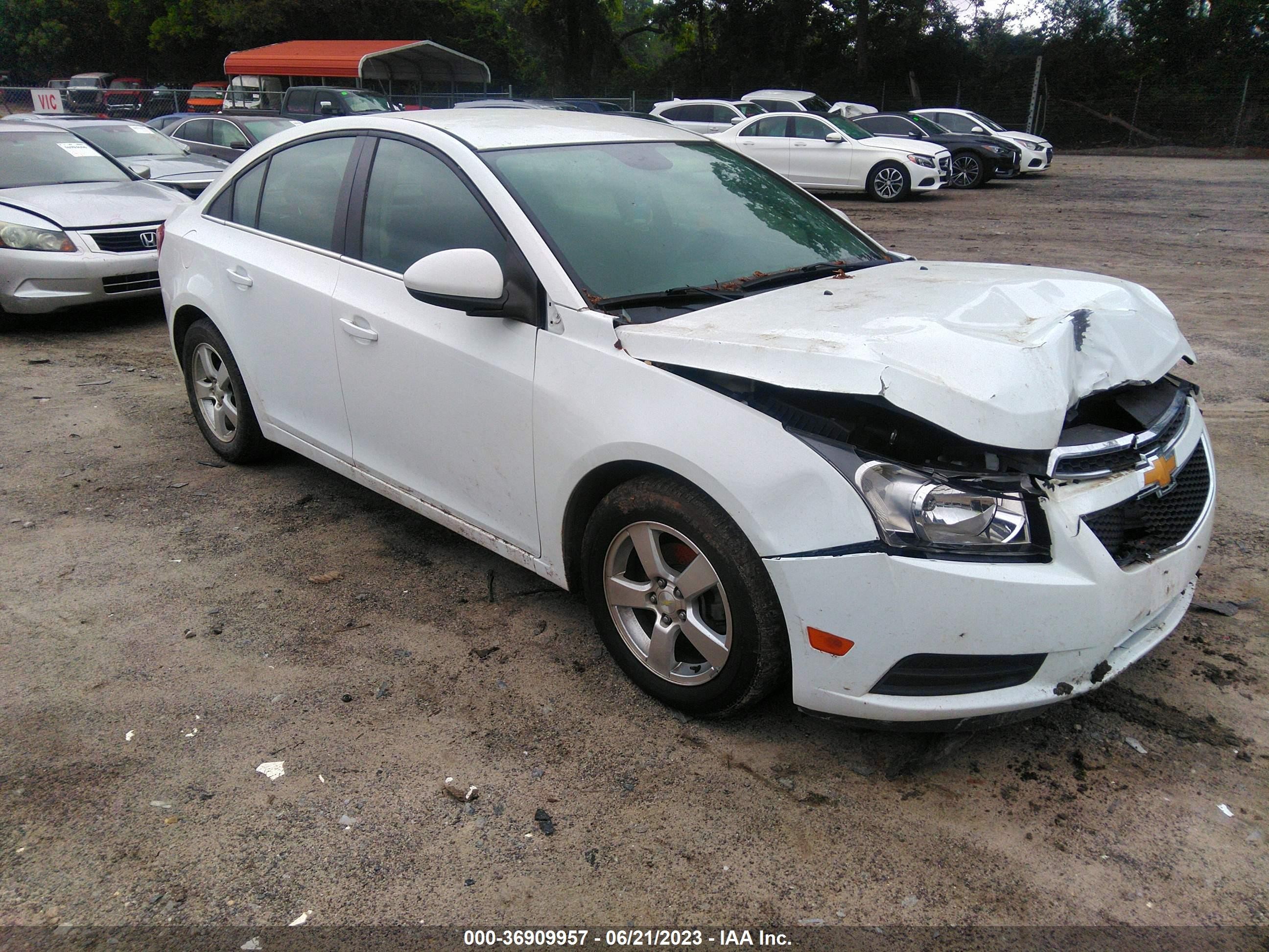 CHEVROLET CRUZE 2014 1g1pc5sbxe7124351