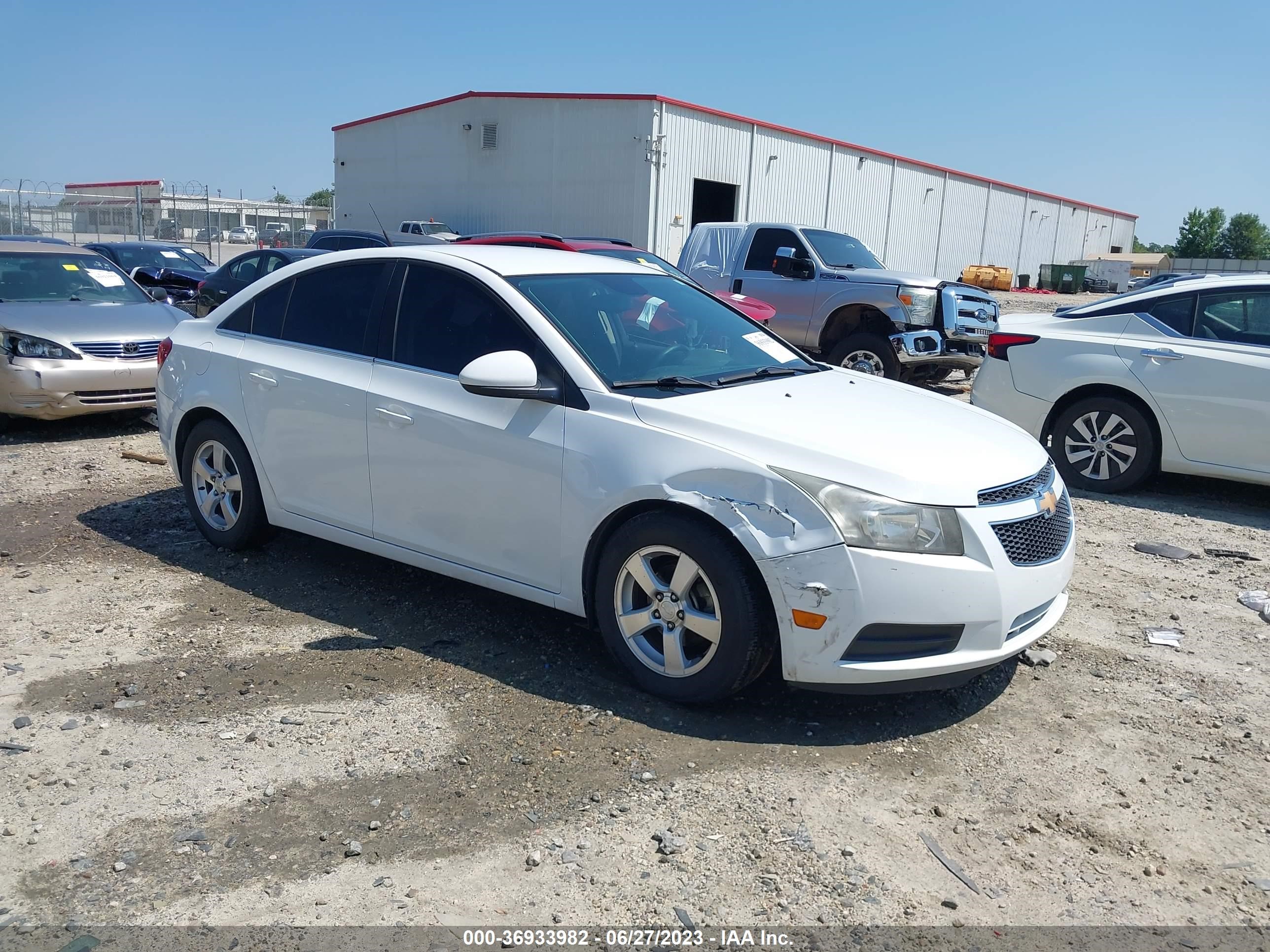 CHEVROLET CRUZE 2014 1g1pc5sbxe7129243