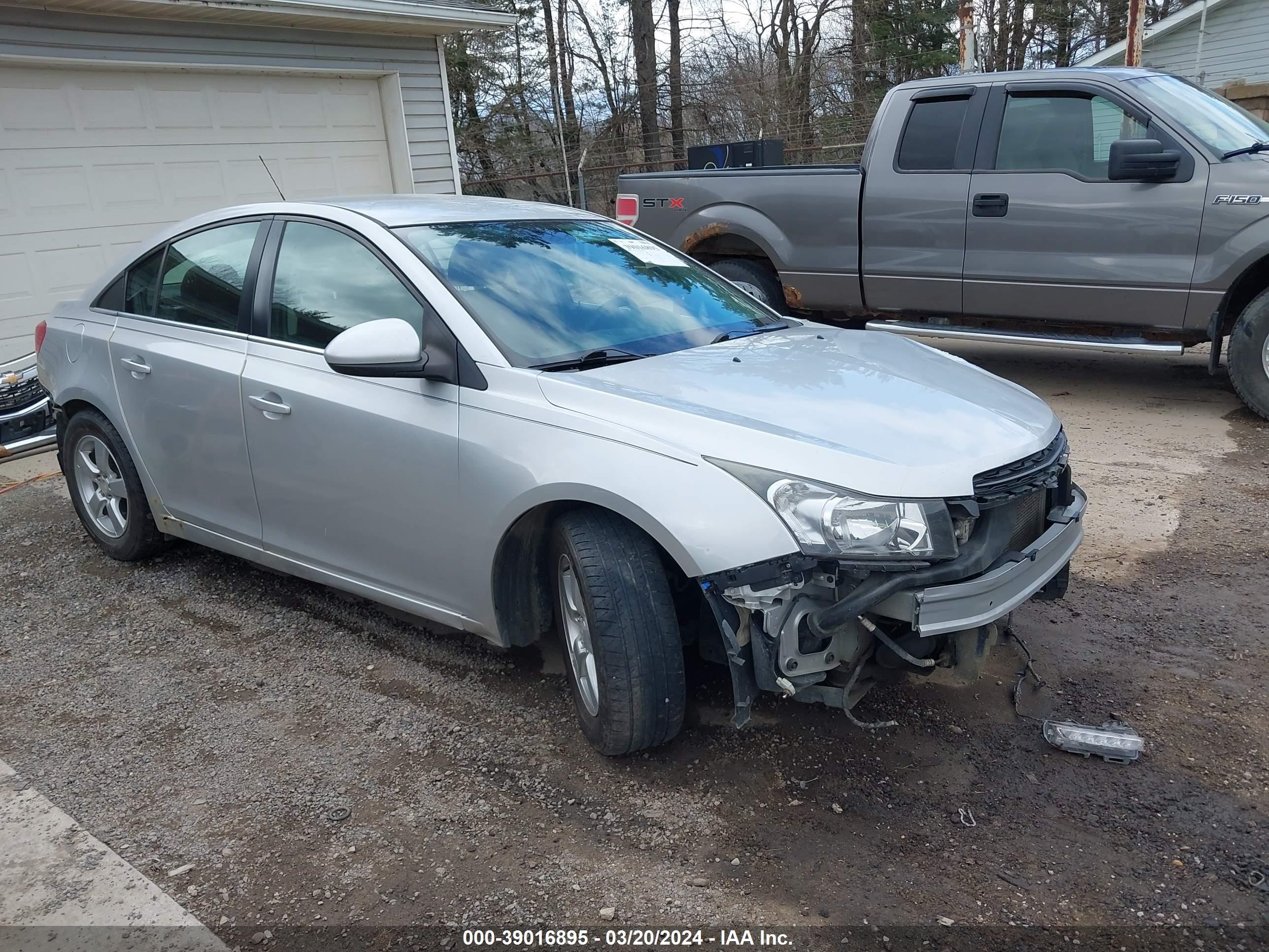 CHEVROLET CRUZE 2015 1g1pc5sbxf7225388