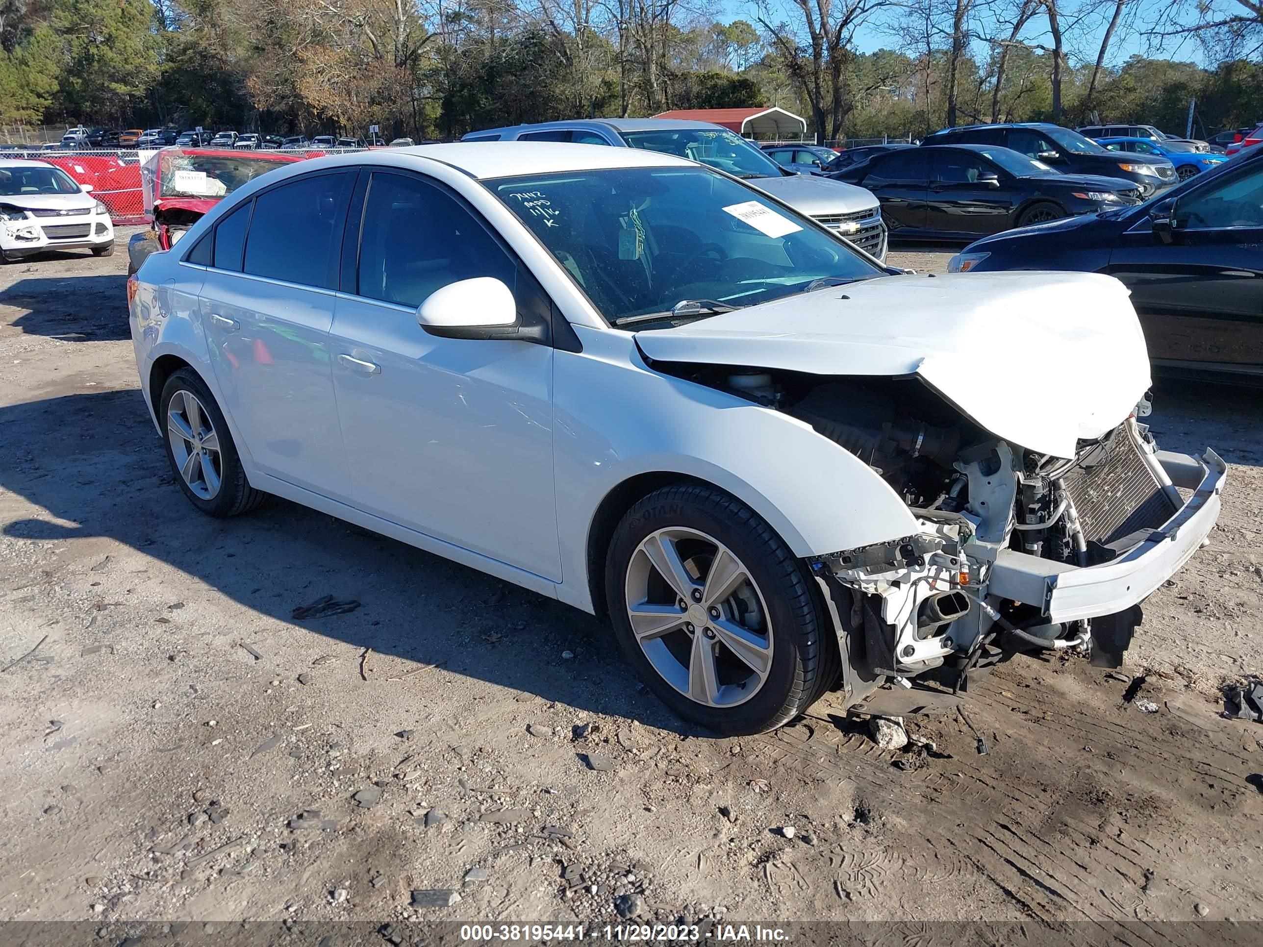 CHEVROLET CRUZE 2015 1g1pe5sb8f7157442